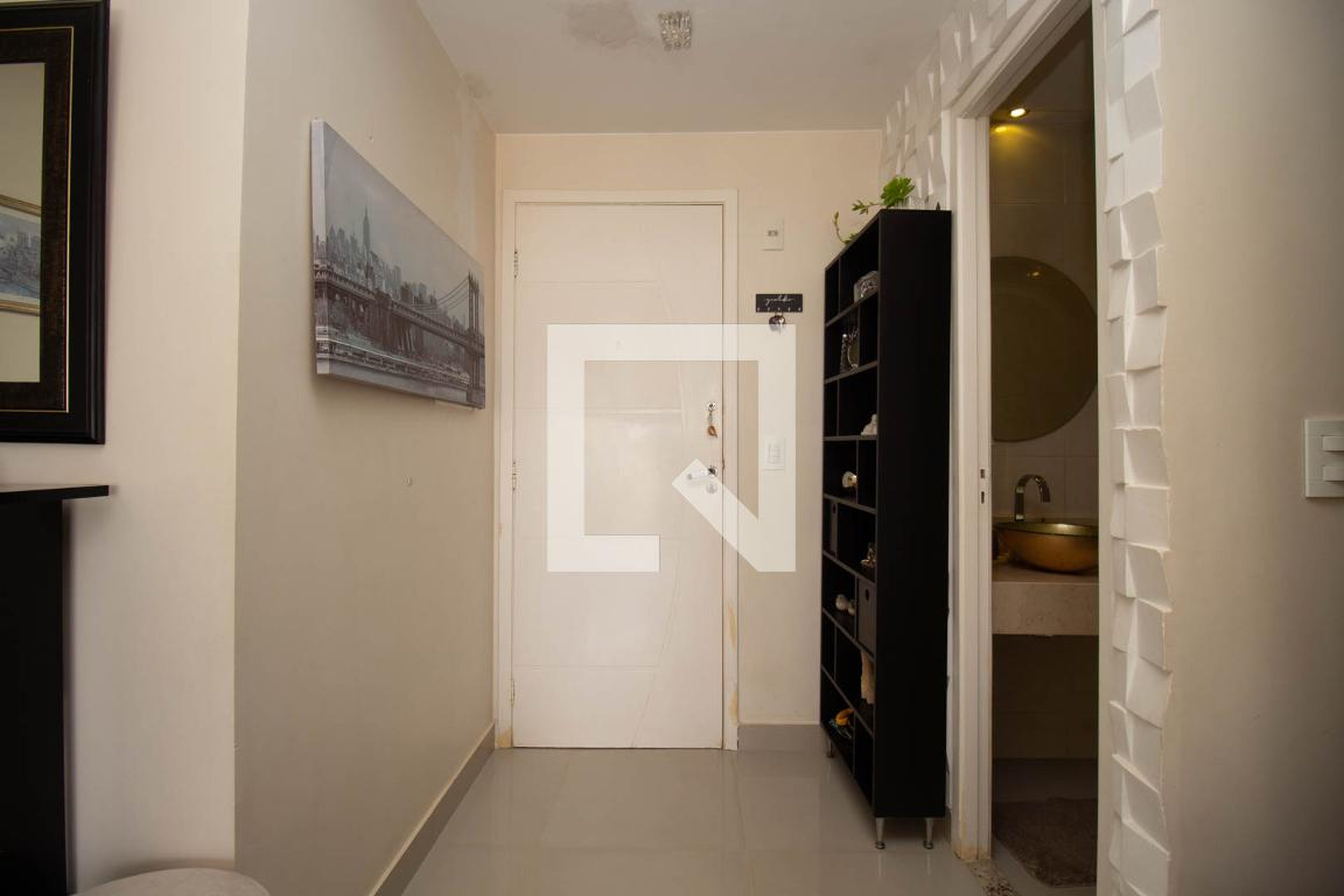 Hall - Wave Residence