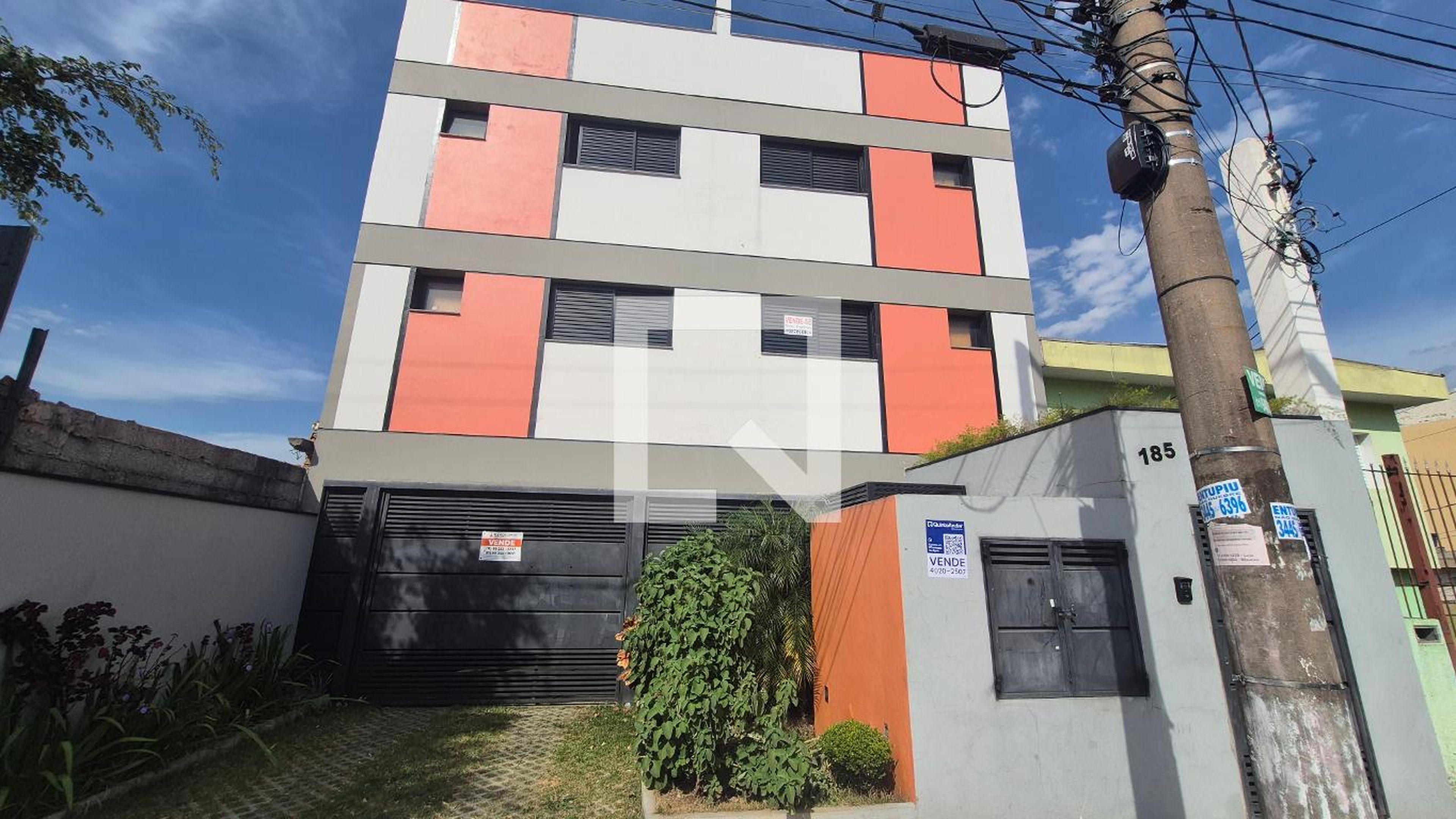 Fachada Condomínio em Rua América Central, 185