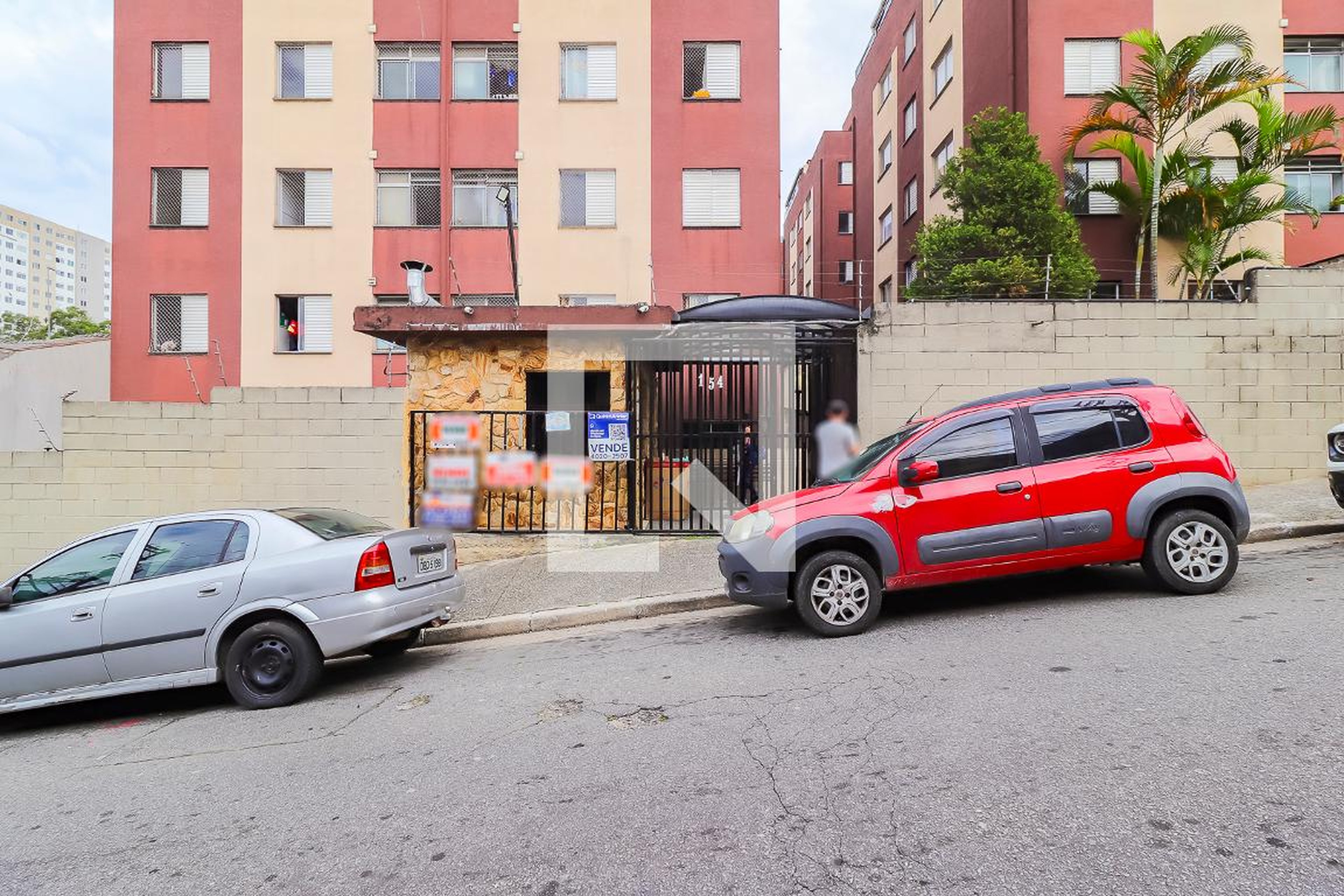 Fachada Condomínio em Rua Salvador do Sul, 154
