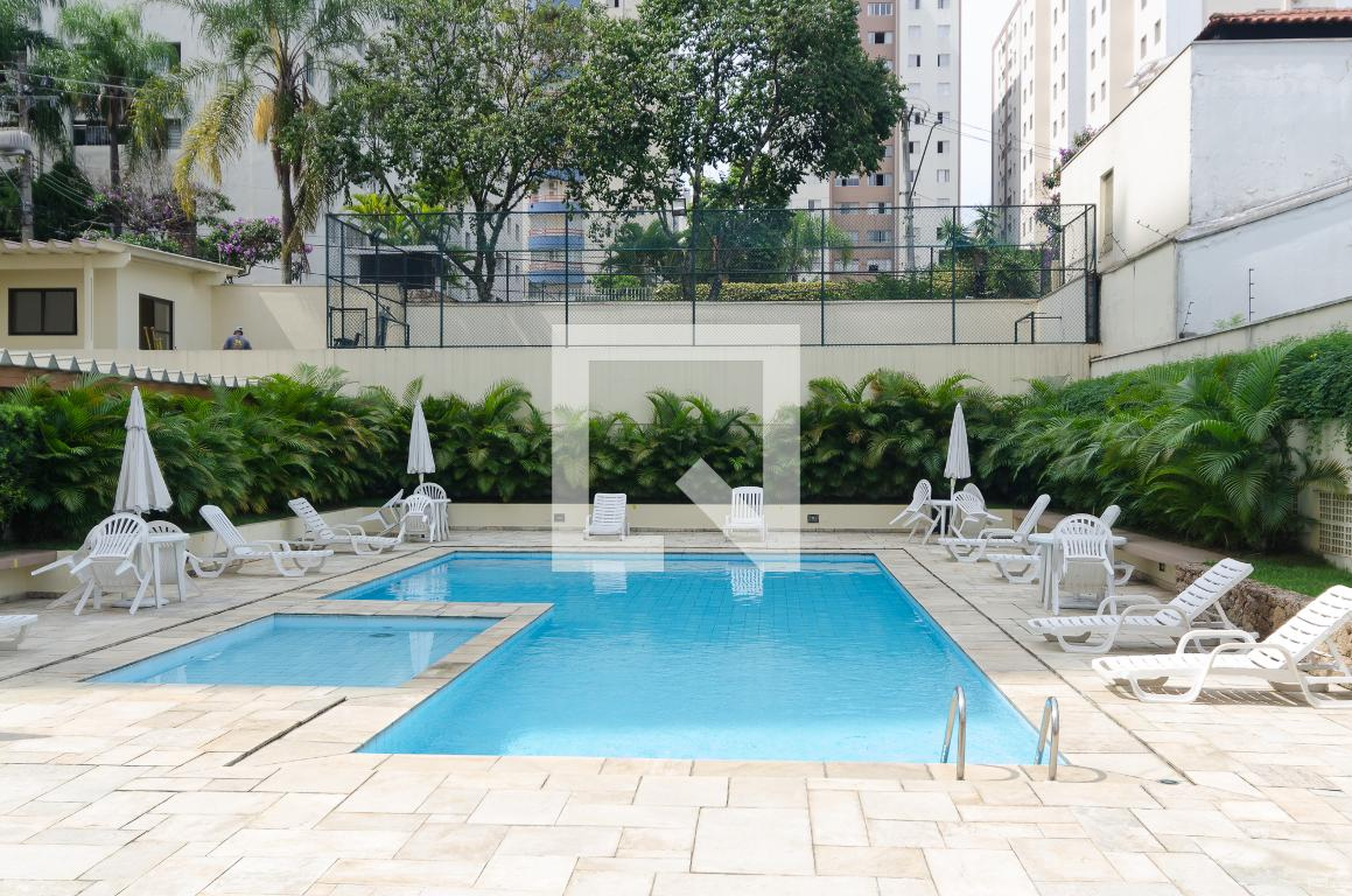 Área comum - Monte Carlo