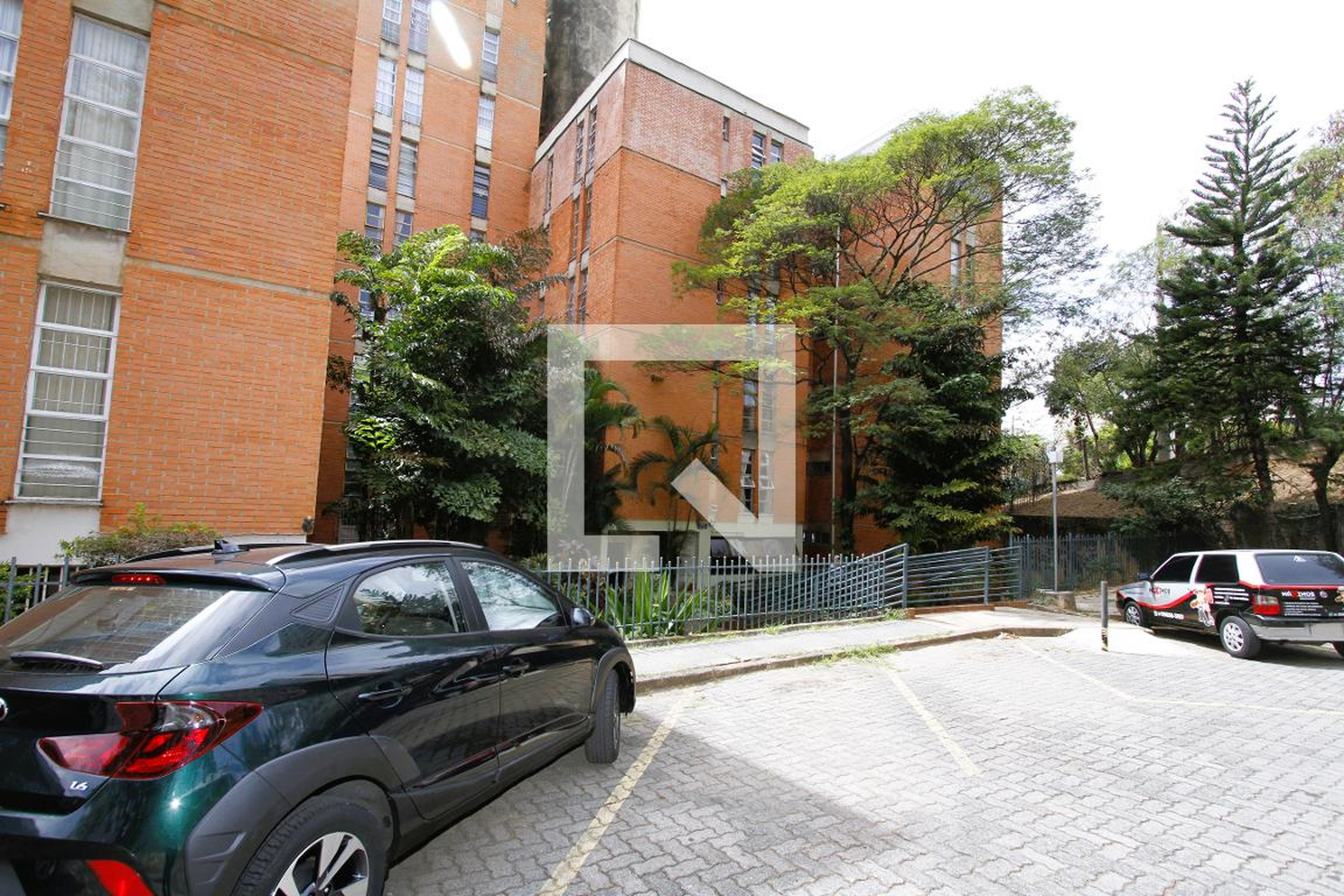 estacionamento - Edifício Pinheiro