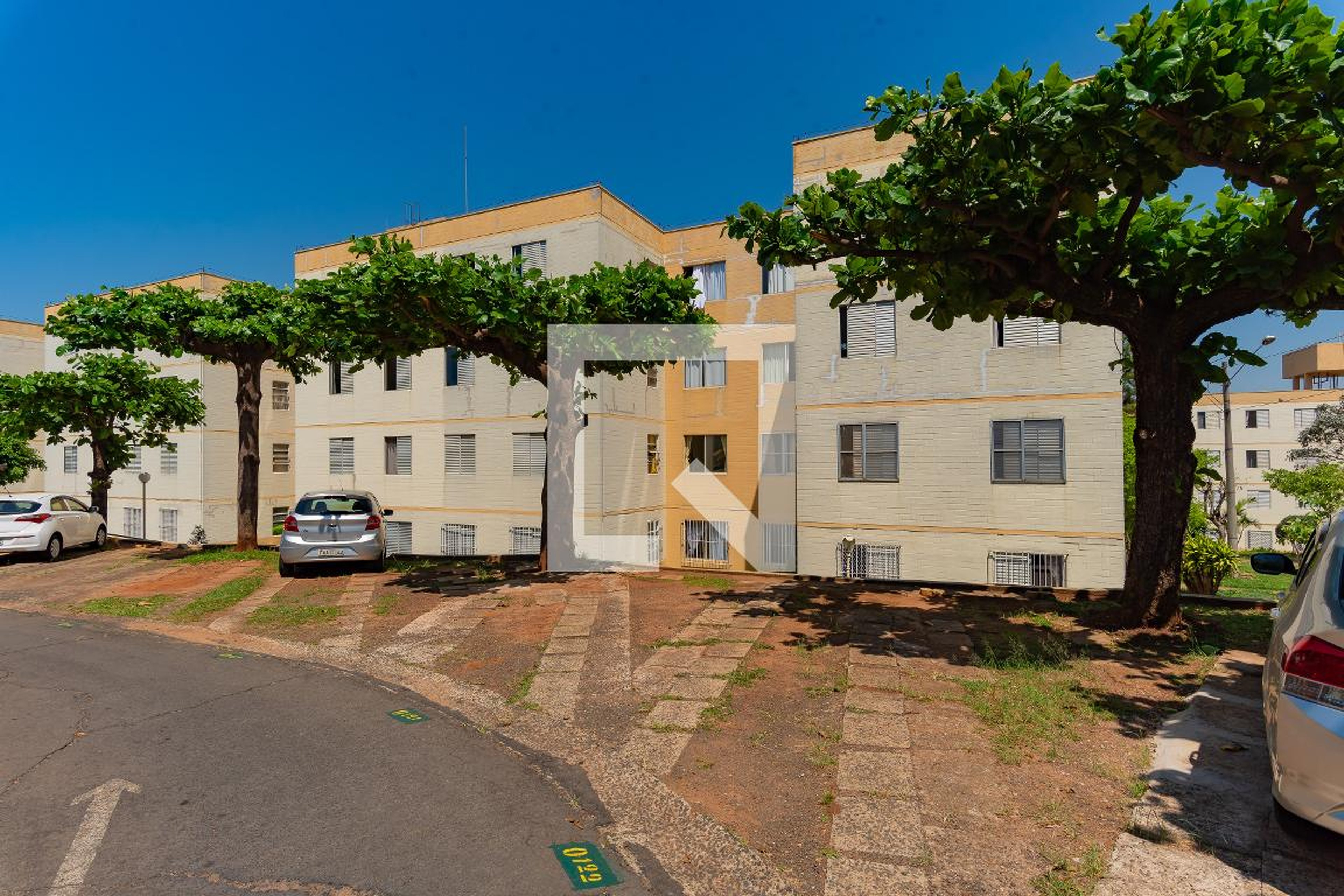 Fachada Condomínio em Rua Joaquim Nunes do Amaral, 10