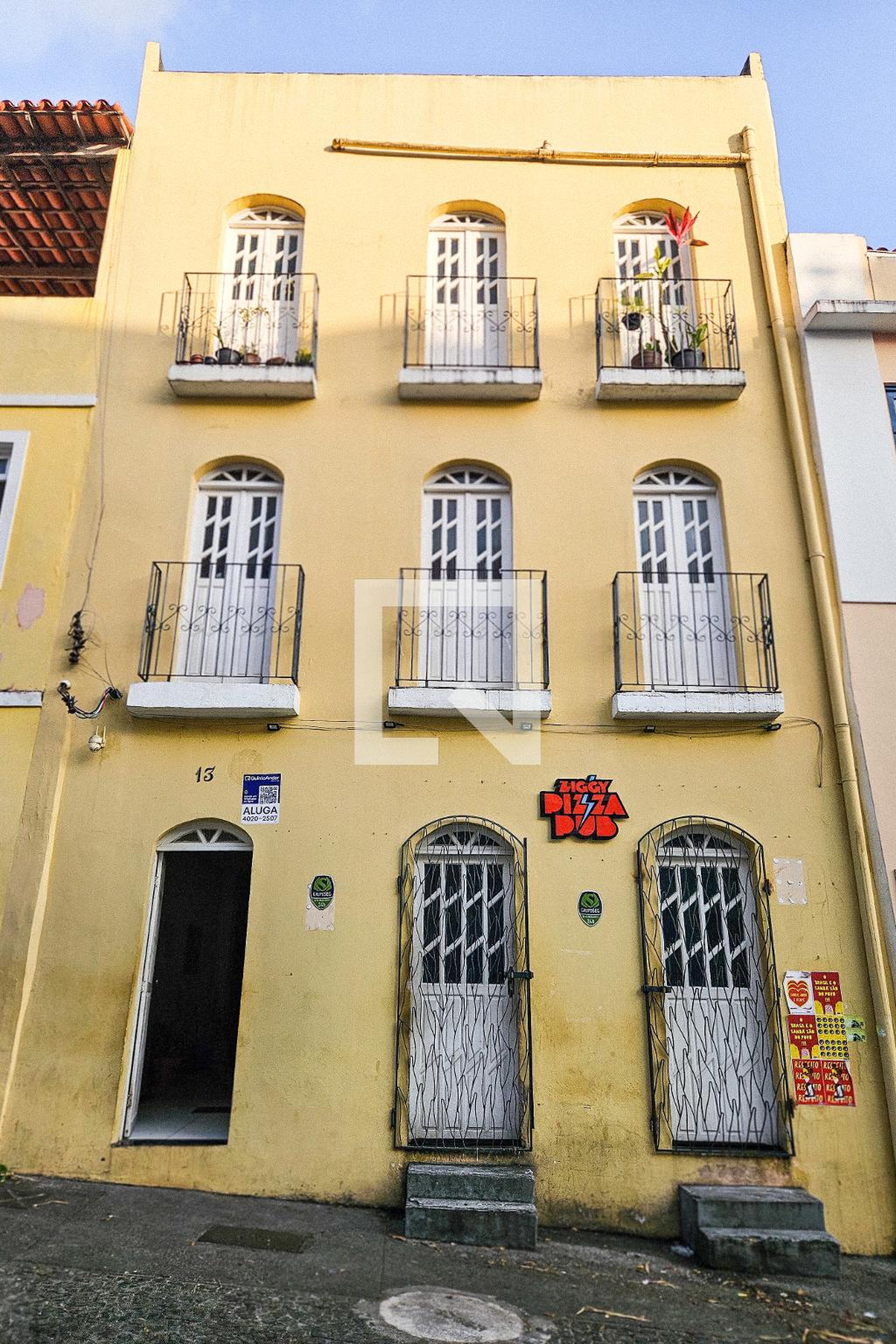 Fachada Condomínio em Rua Direita de Santo Antônio, 13