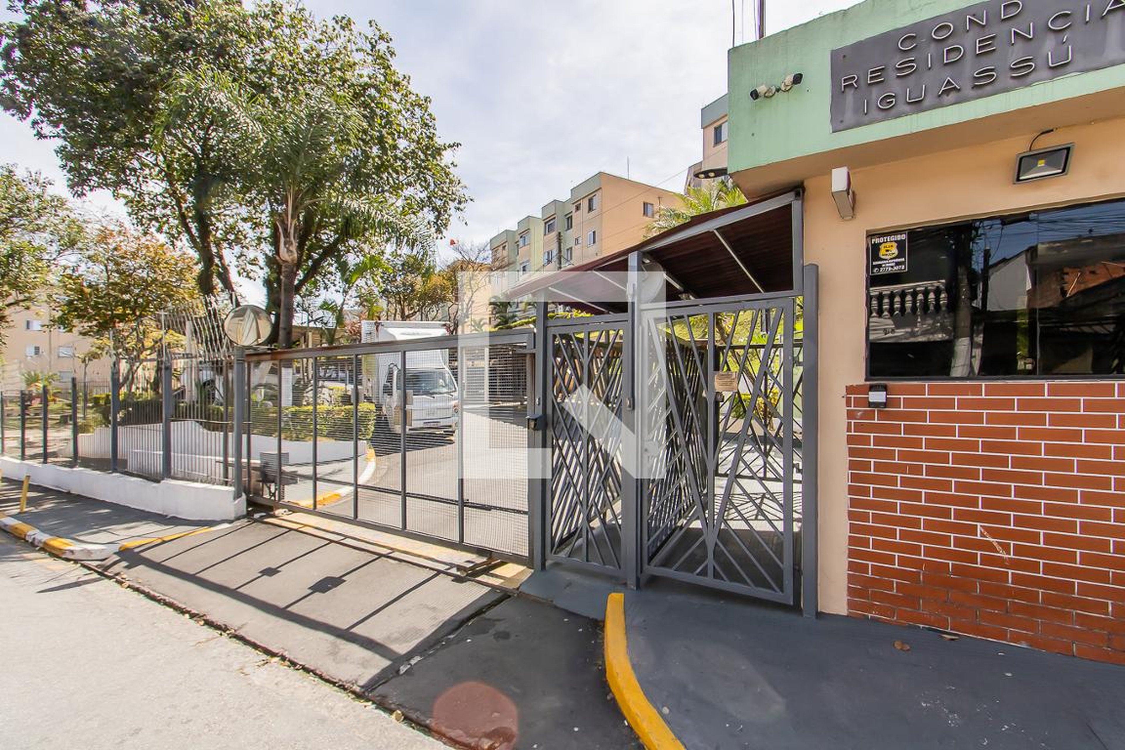 Fachada Condomínio em Rua Nova Palmeira, 365