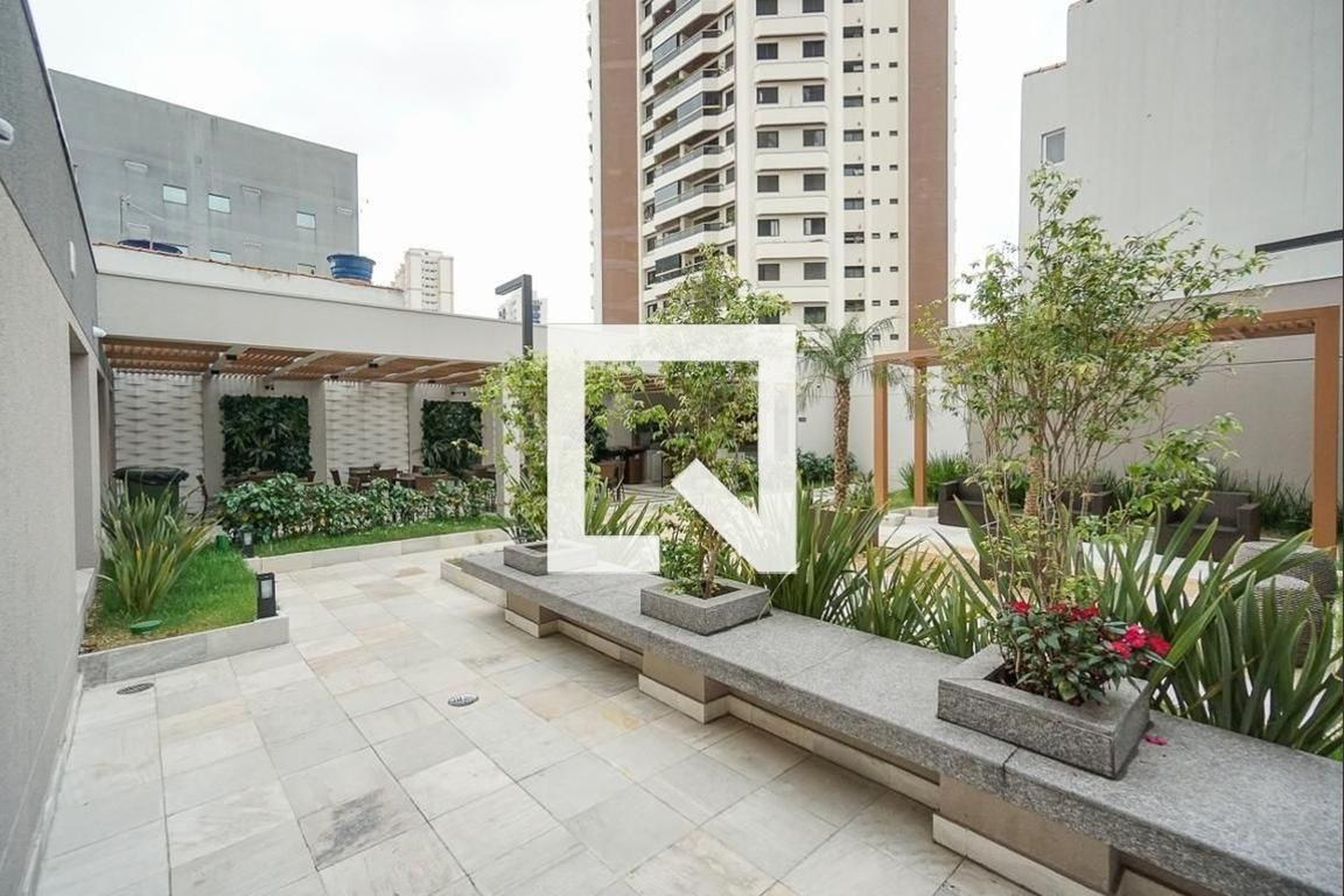 Área externa - Platina Patriani