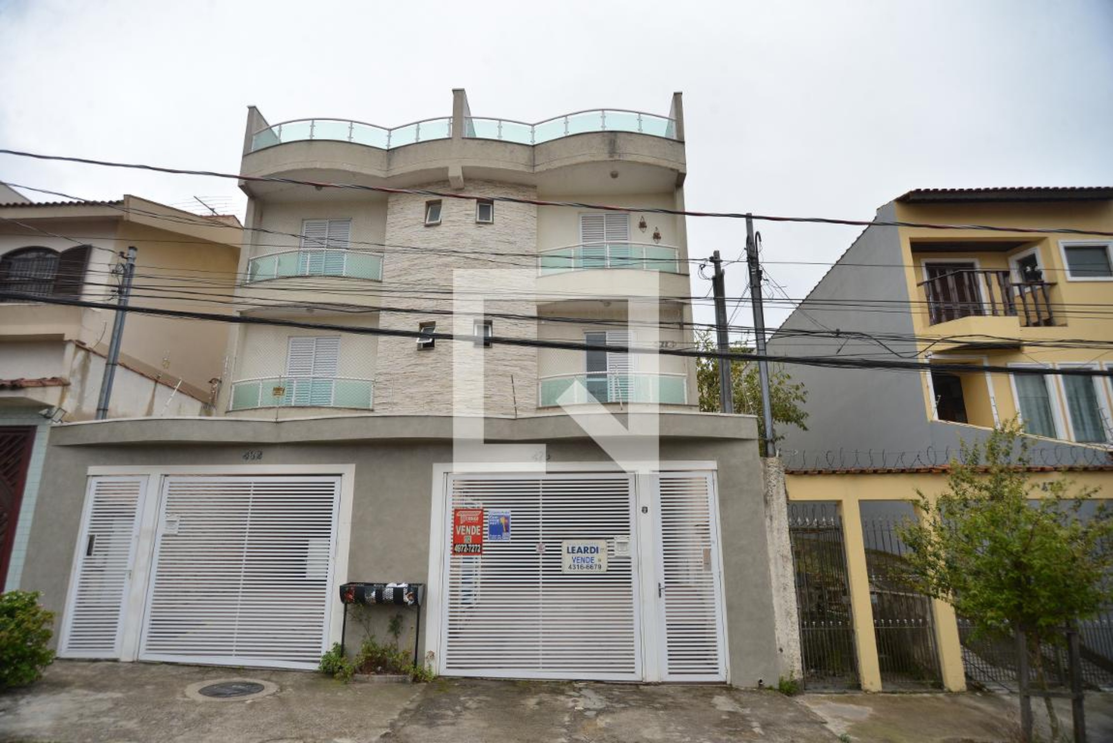 Fachada do Prédio Condomínio em Rua Gamboa, 478