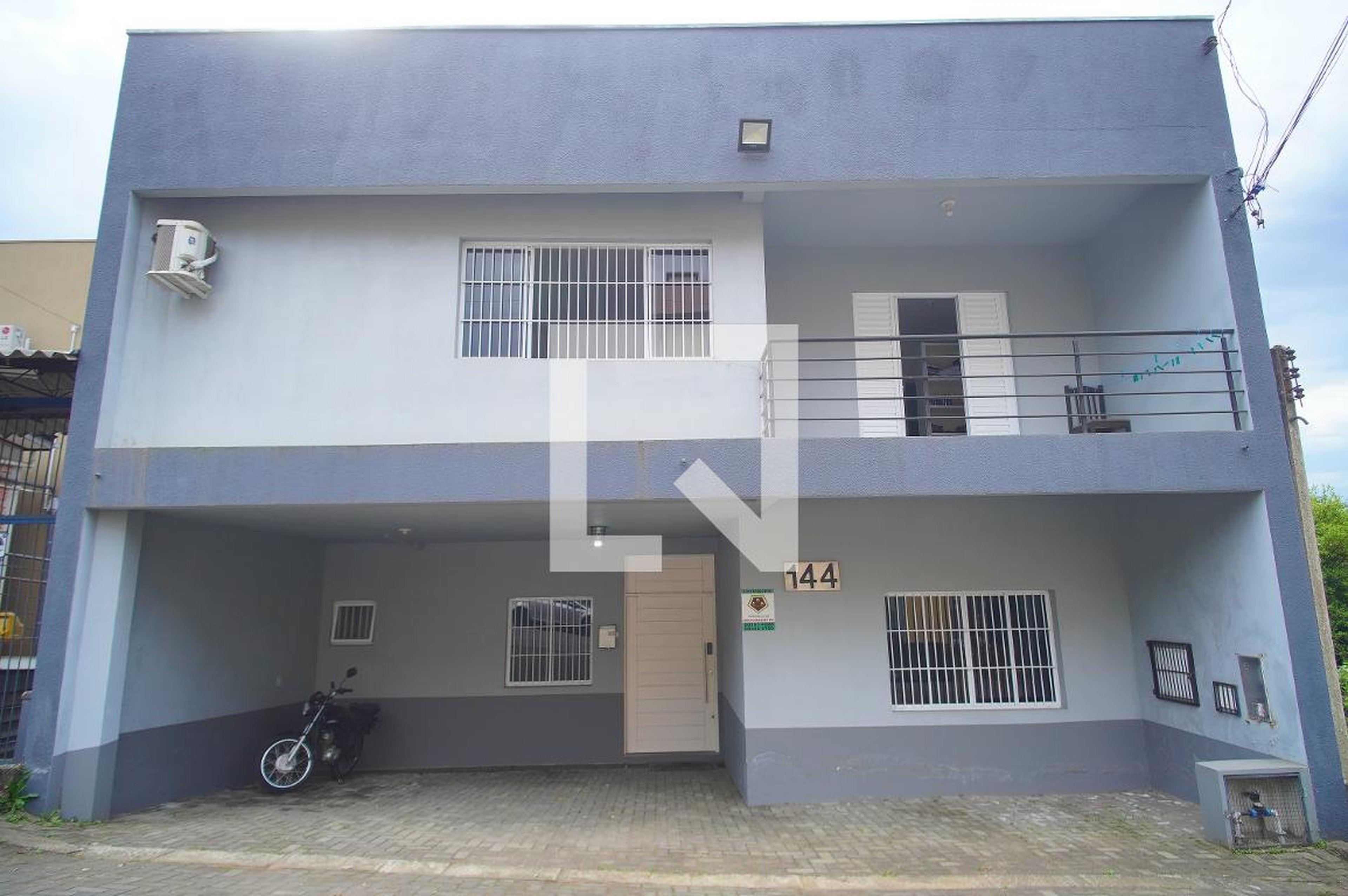 Fachada Condomínio em Rua Roque Soares de Lima, 144