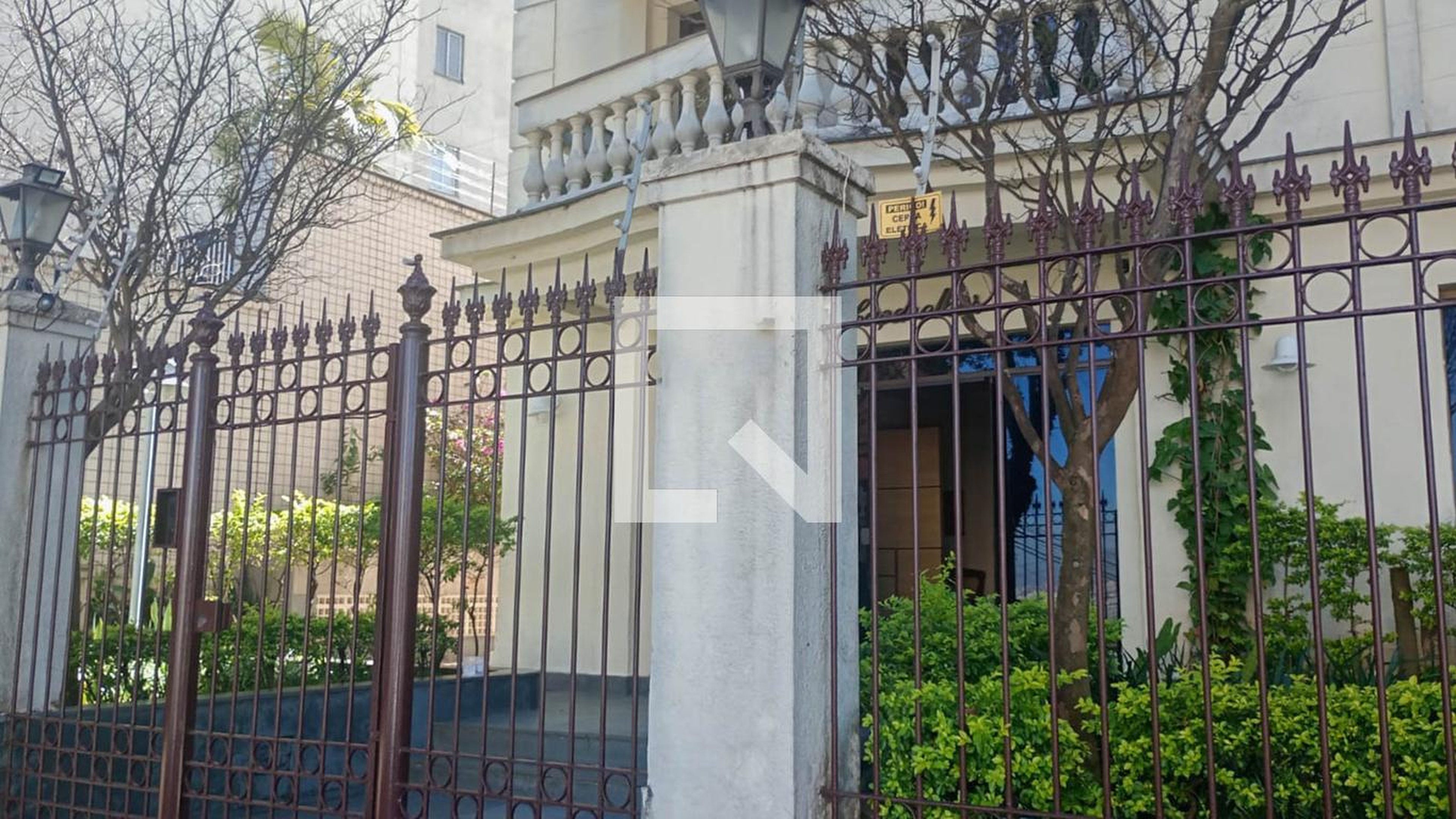 Fachada Edifício Caçarelhos