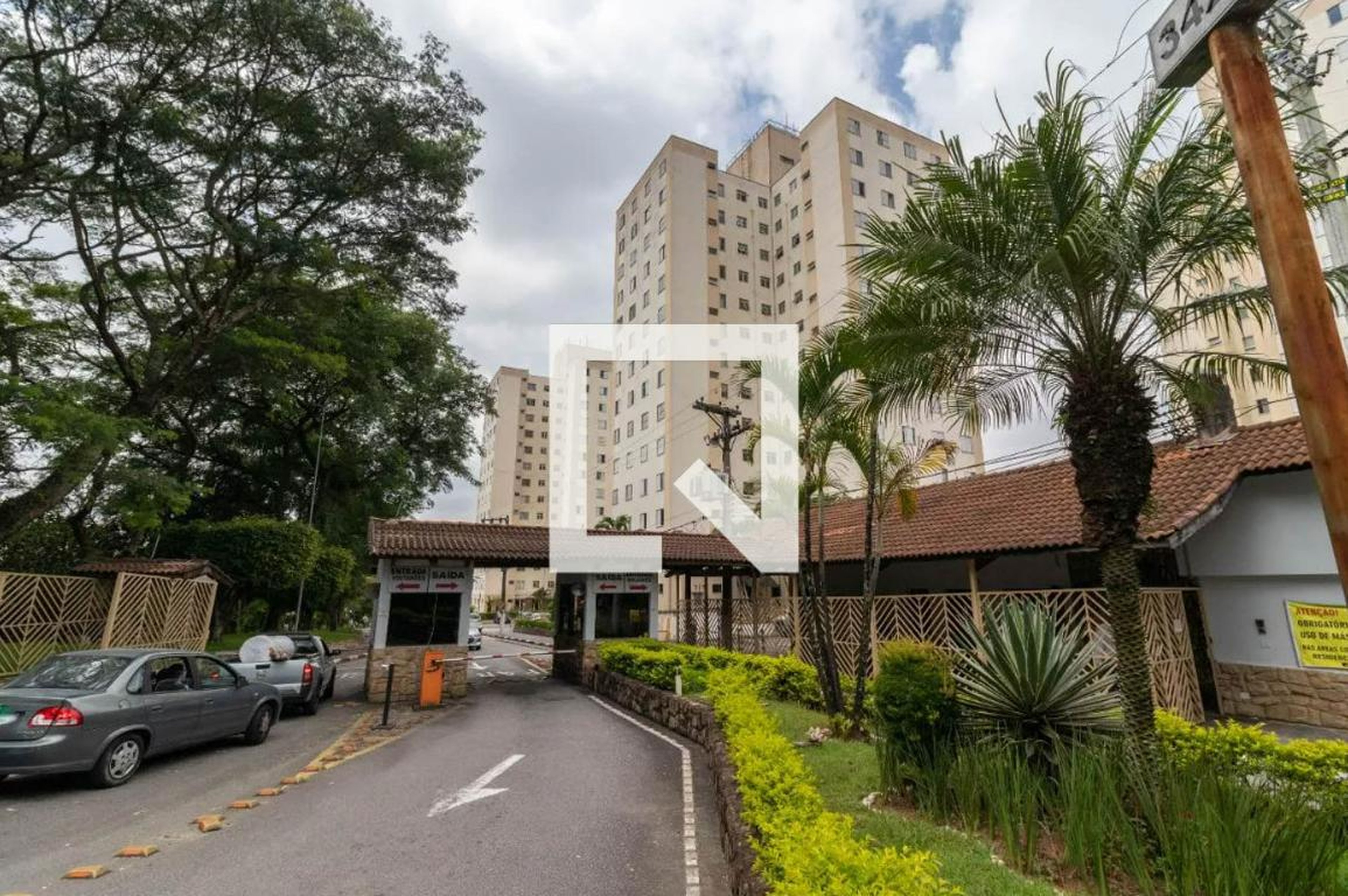 Fachada Condomínio em Avenida Parada Pinto, 3420