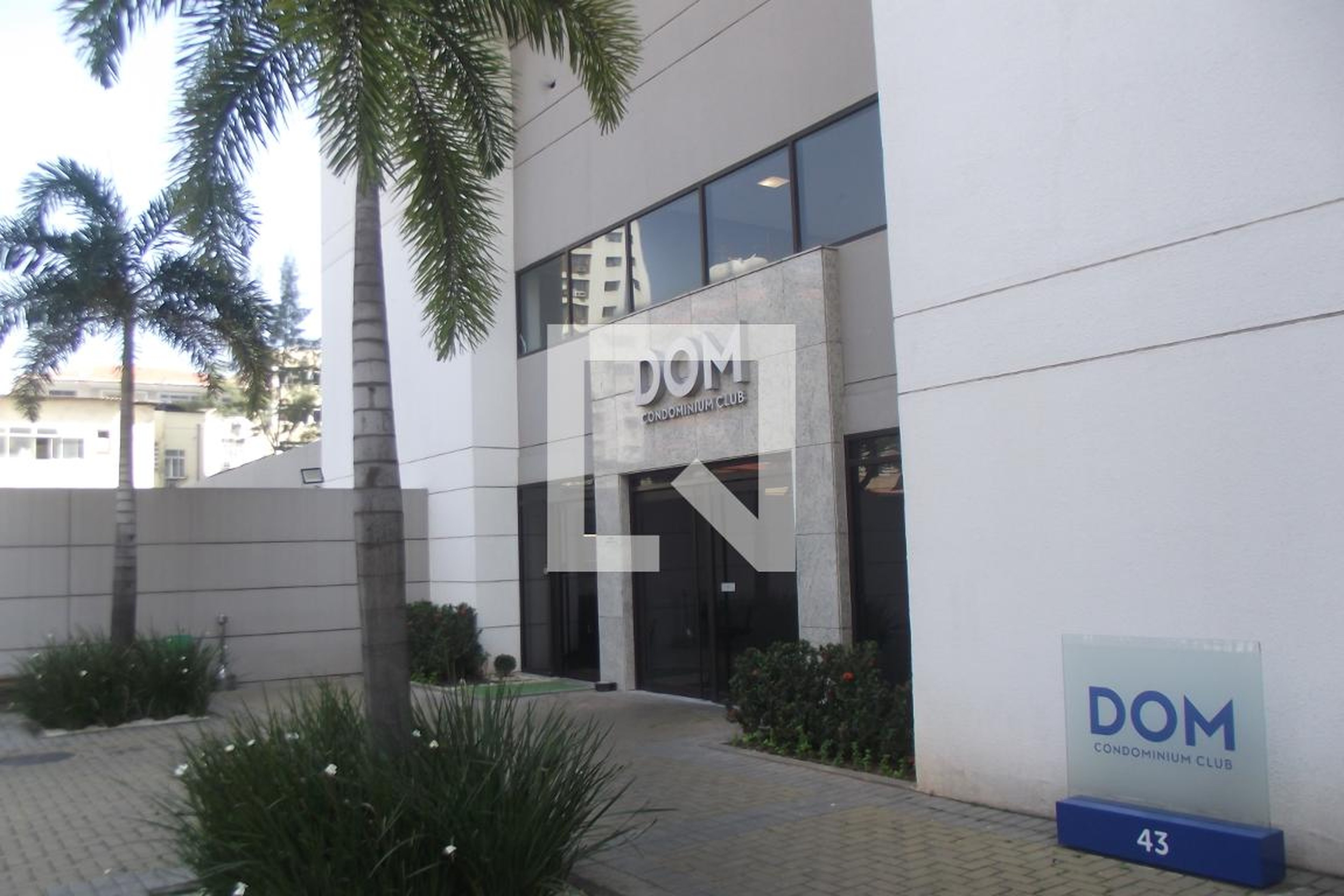 Fachada Condomínio Dom  Club
