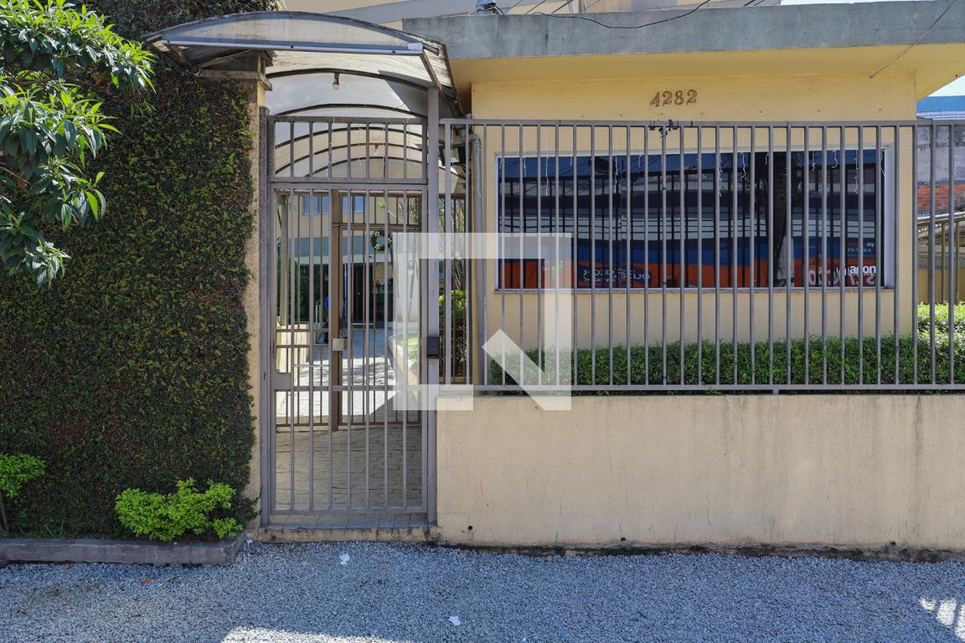 Fachada do condomínio Condomínio Primavera