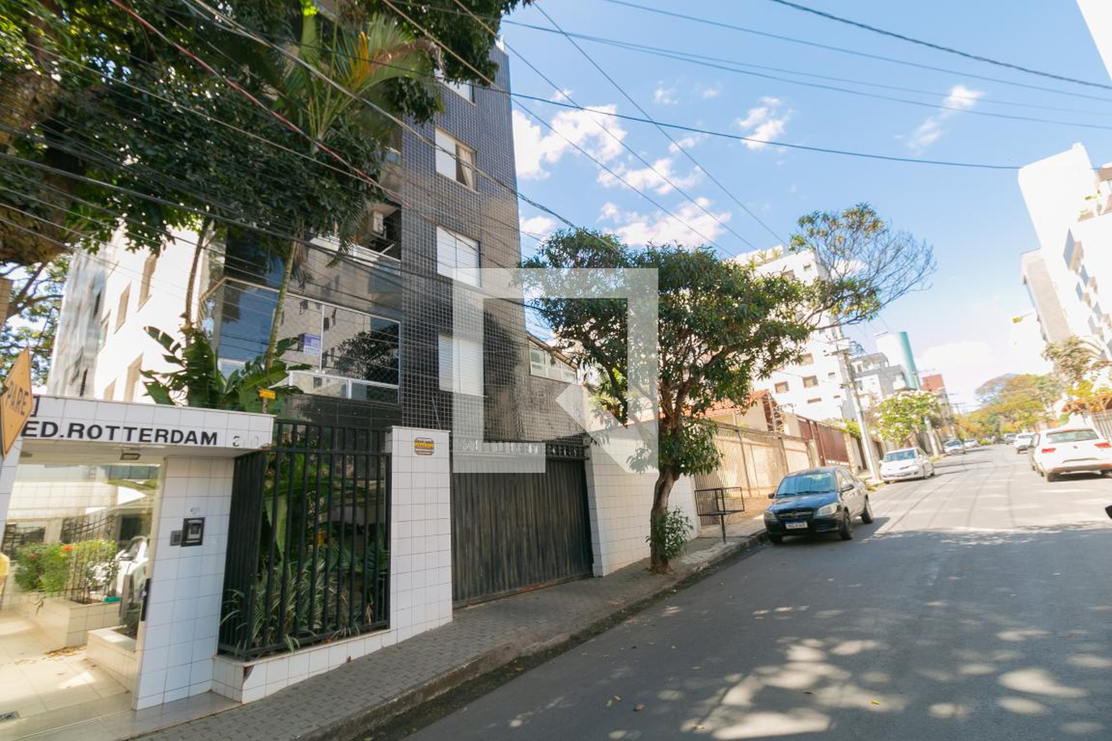 Fachada Condomínio em Rua Dr Teles, 382