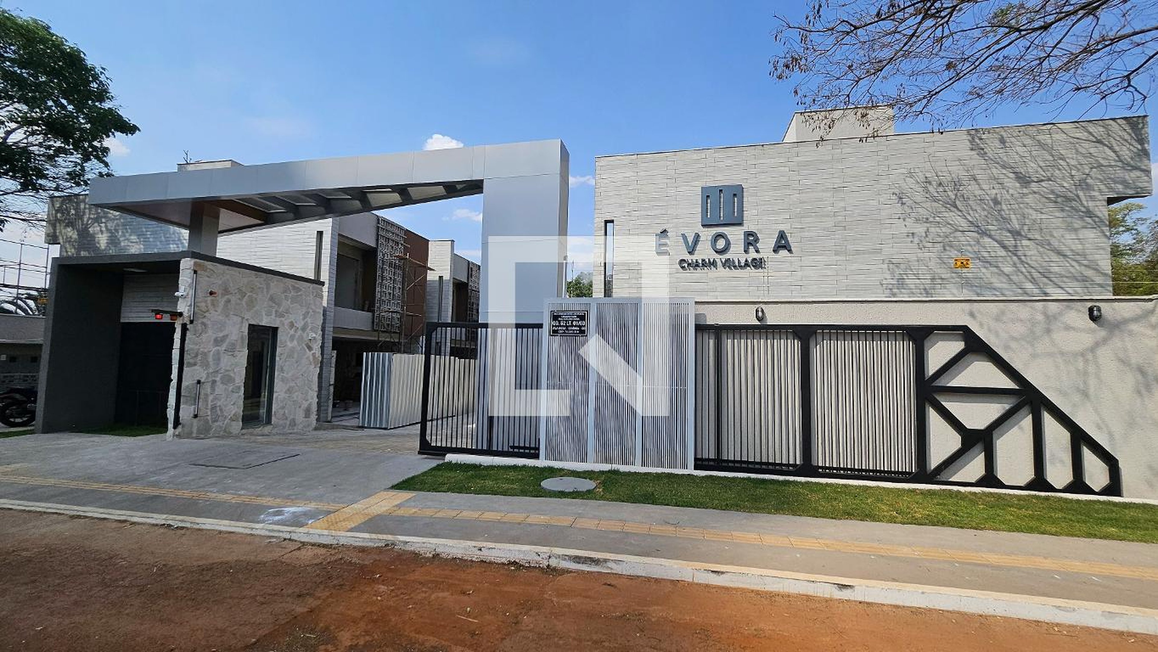 Fachada Condomínio em Rua Presidente Linhares, 11