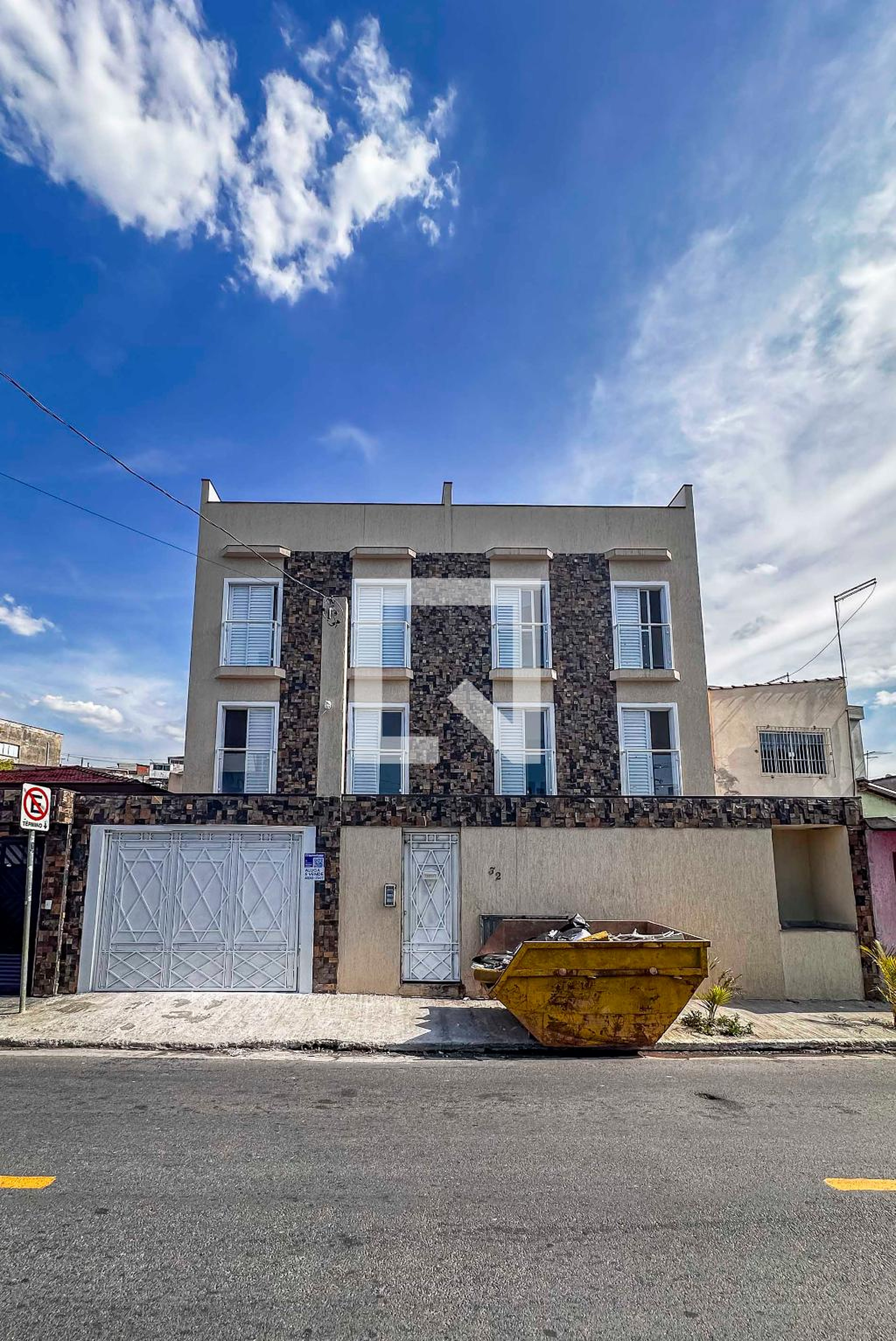 Fachada Condomínio em Rua Pereira Passos, 32