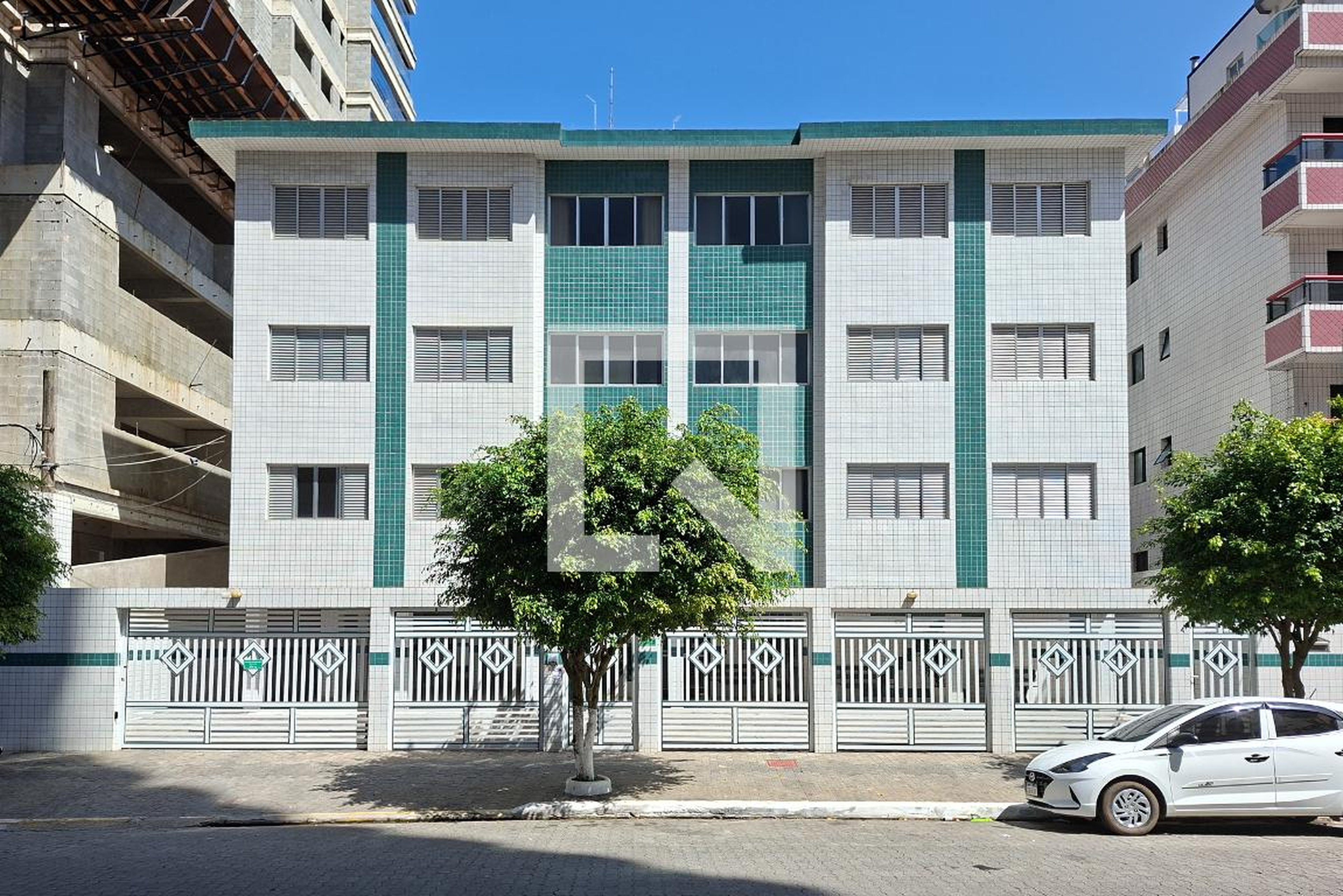 Fachada do Prédio Condomínio Zeanpiere