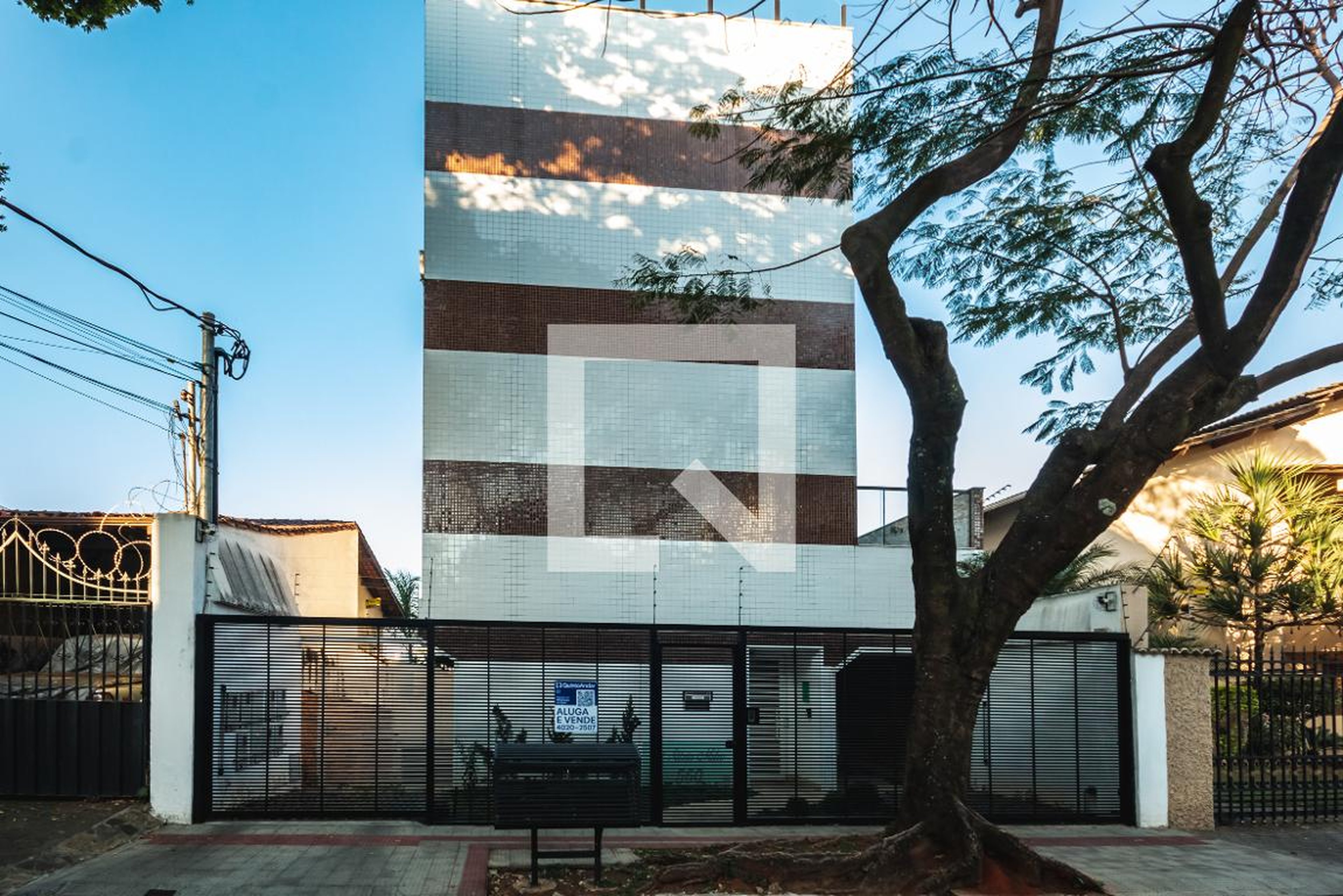 Fachada do Prédio Condomínio em Rua Padre Silveira Lôbo, 560