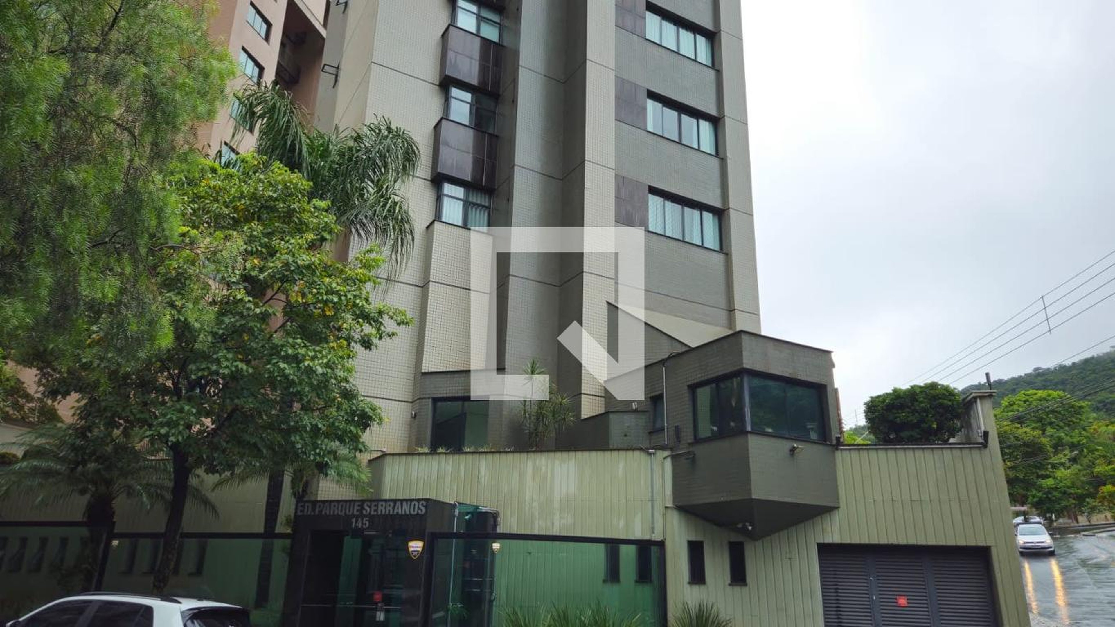 Fachada Edifício Parque Serranos