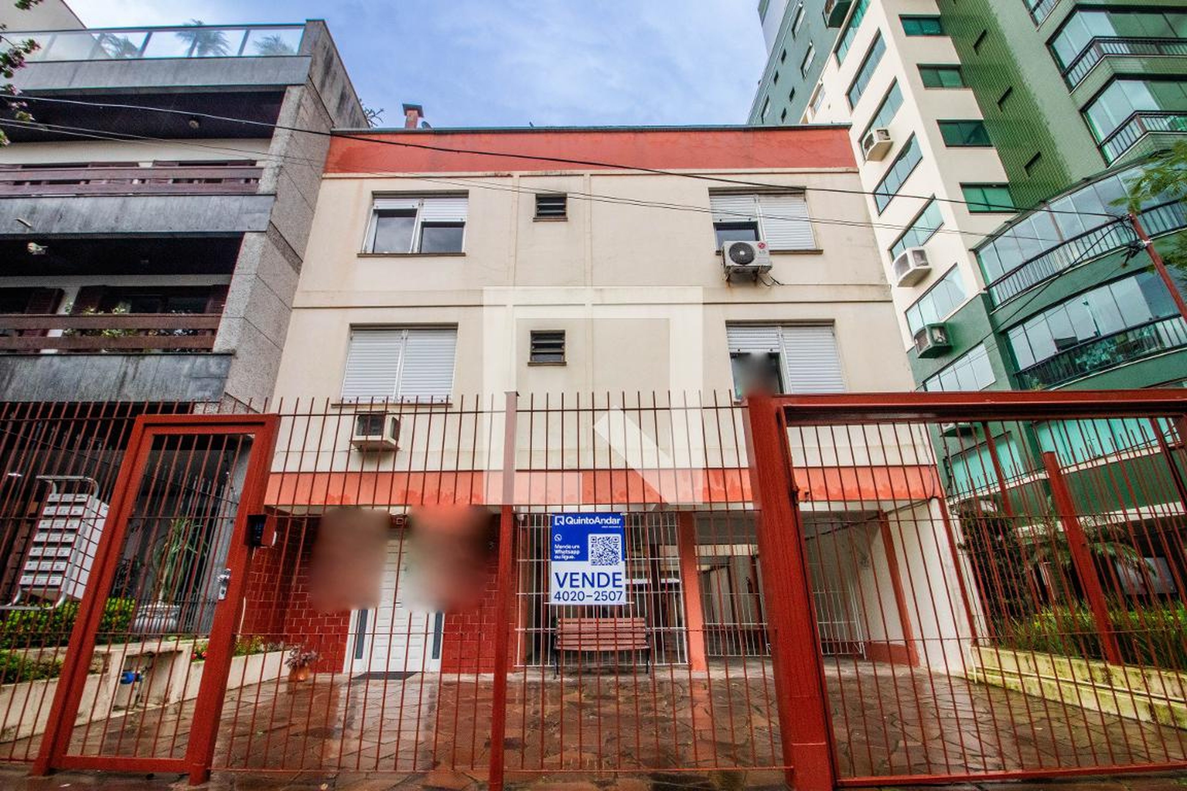 Fachada Condomínio em Rua Coronel Feijó, 463