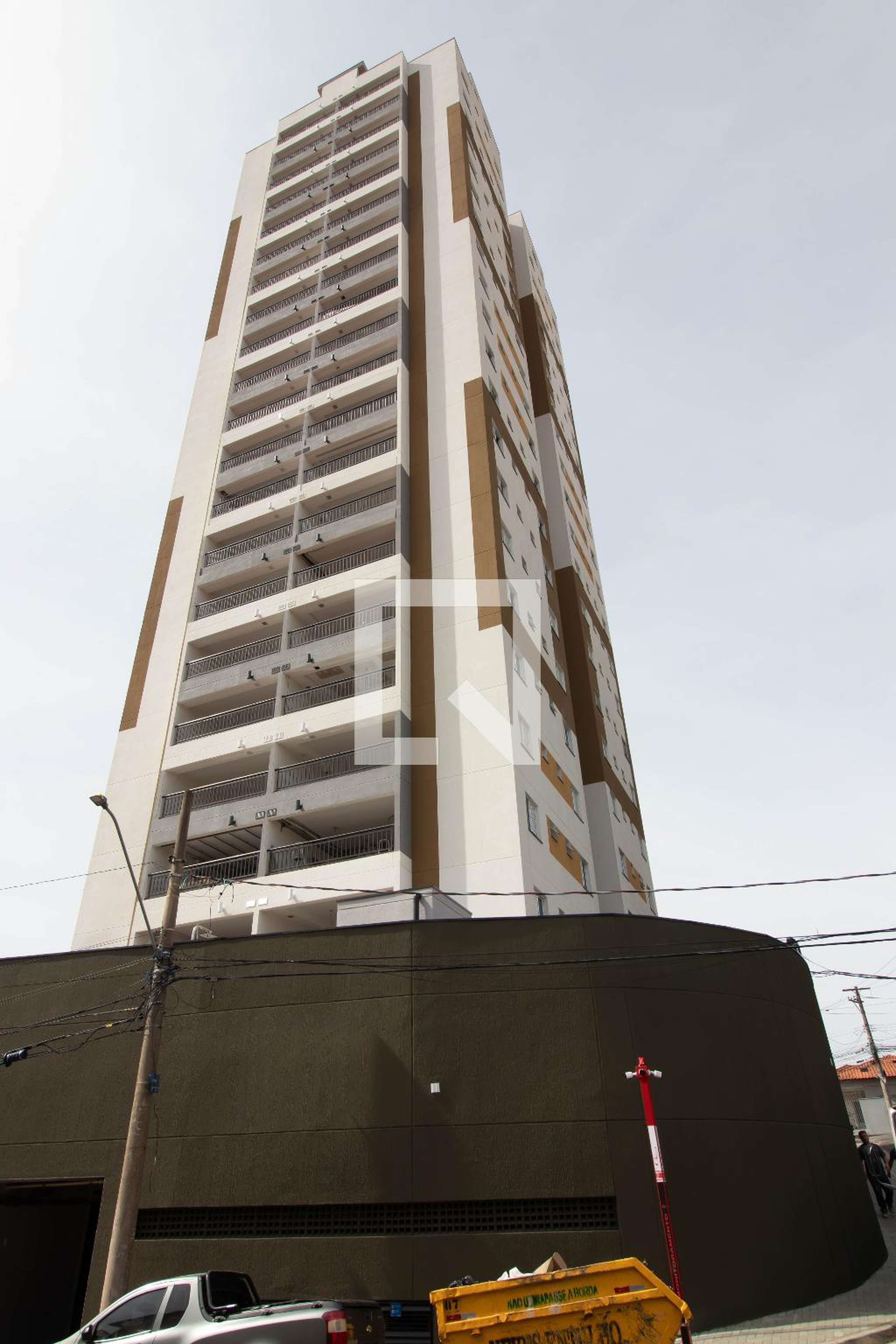 Fachada do Prédio Condomínio em Rua Geska, 71