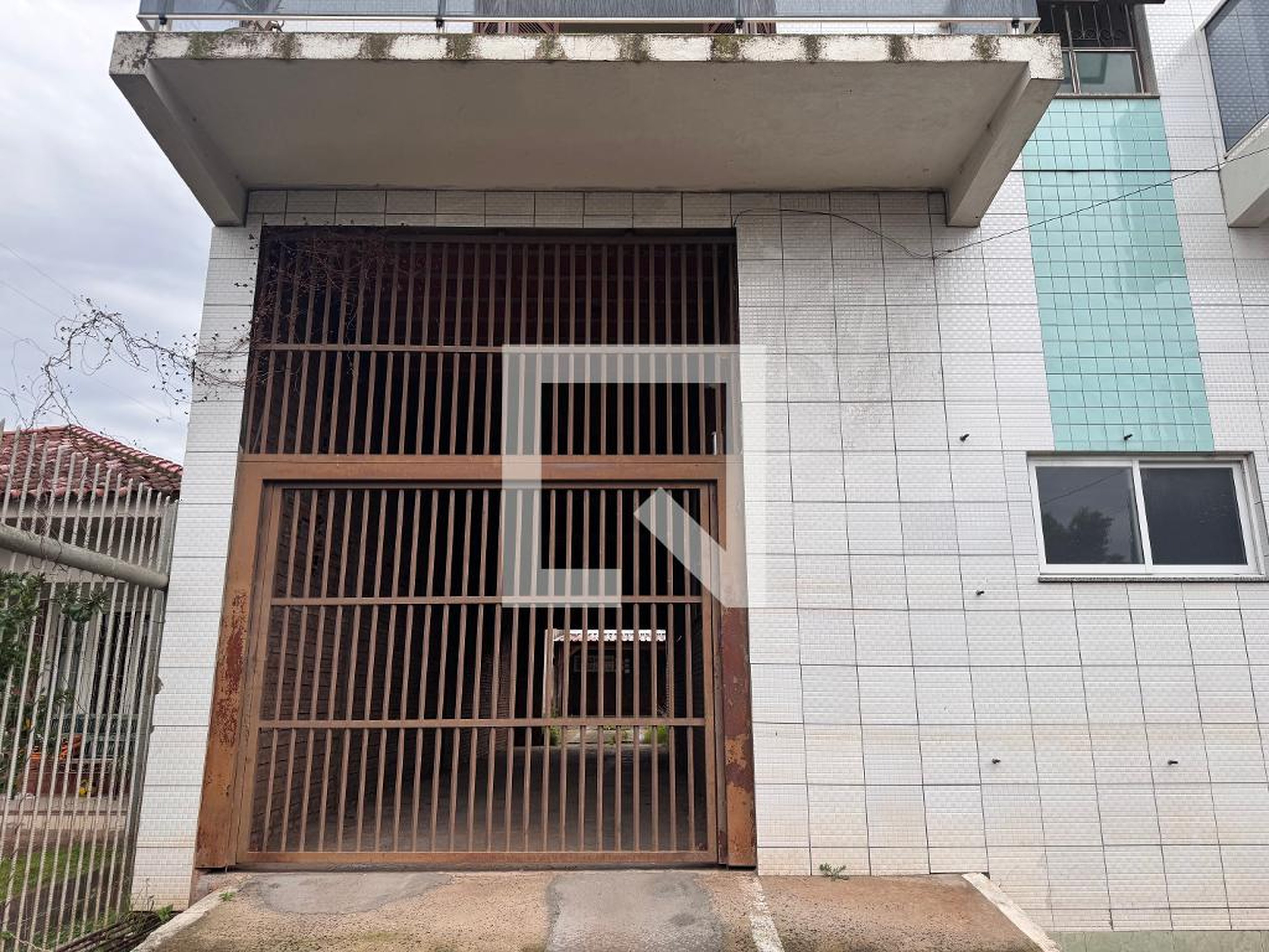 Fachada Condomínio em Rua Santa Catarina, 630