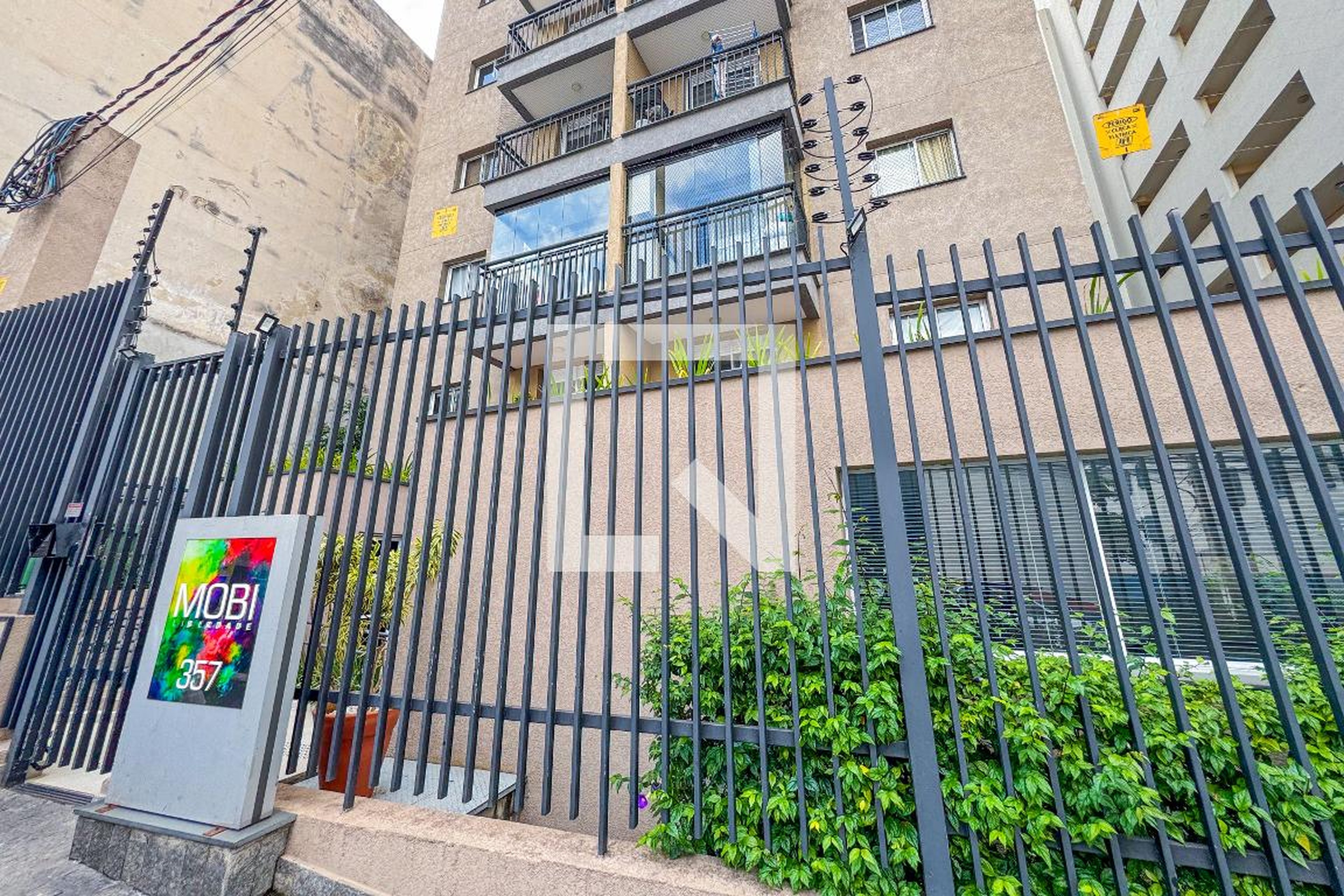 Fachada Condomínio em Rua dos Estudantes, 375