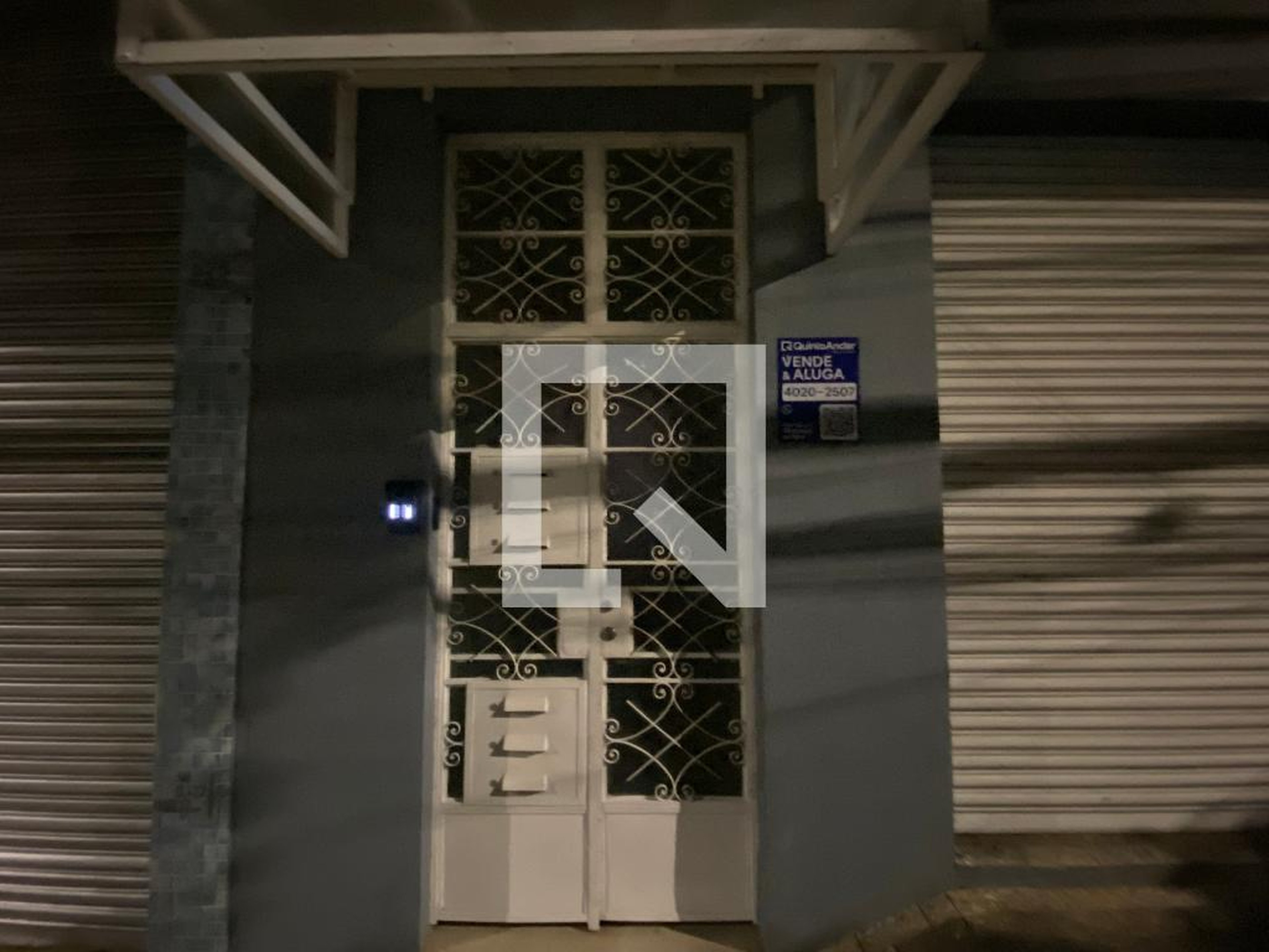 Fachada Condomínio em Rua Ezequiel Ramos, 425