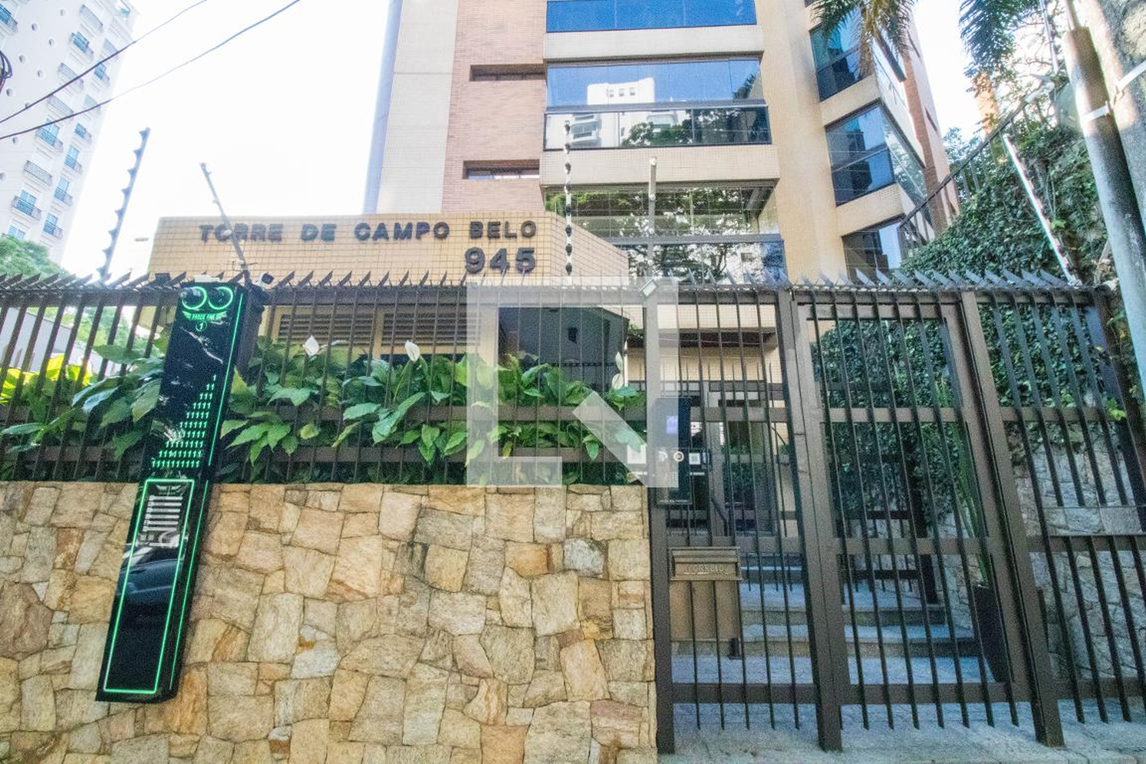 Fachada Condomínio Torre de Campo Belo