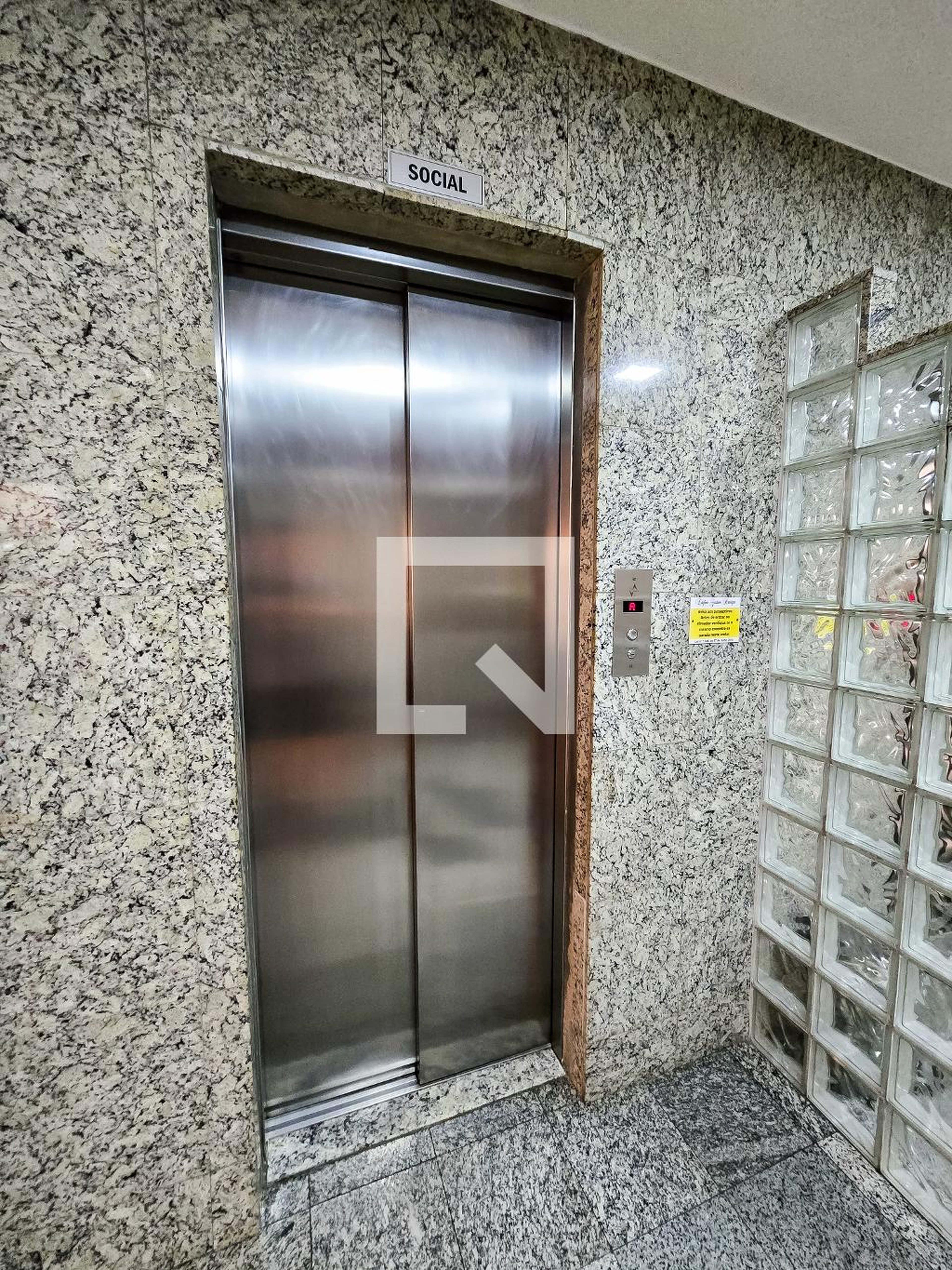 Elevador - Edifício Gustavo Henrique