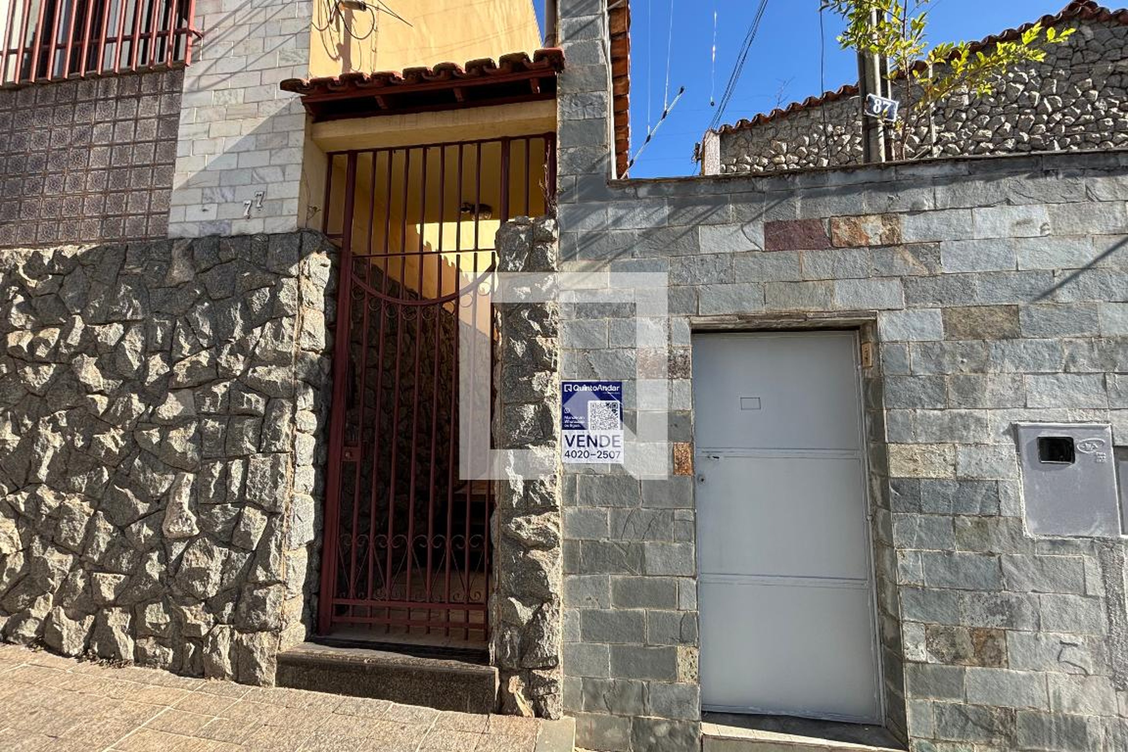 Fachada Condomínio em Rua Agassiz, 77