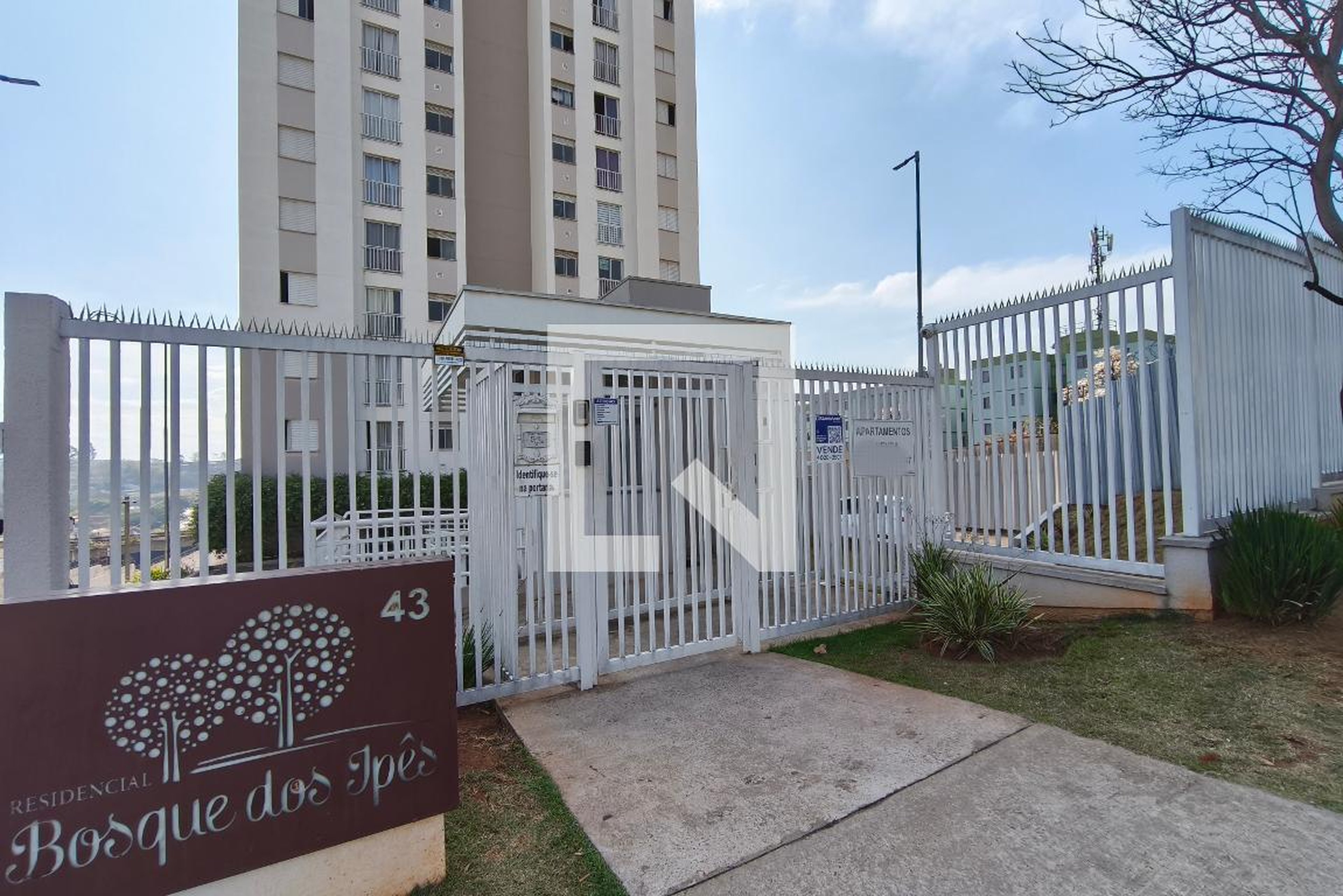 Fachada do Condomínio Condomínio Bosque dos Ipês