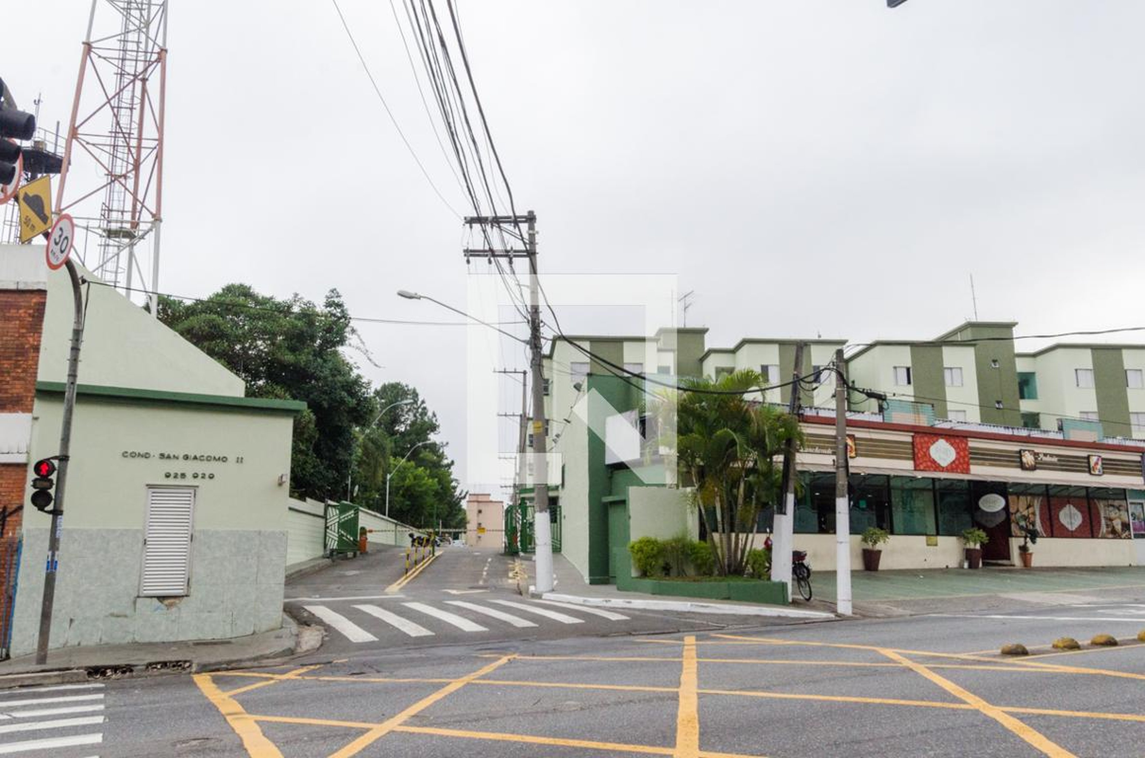 Fachada do Condomínio Condomínio San Giacomo 1