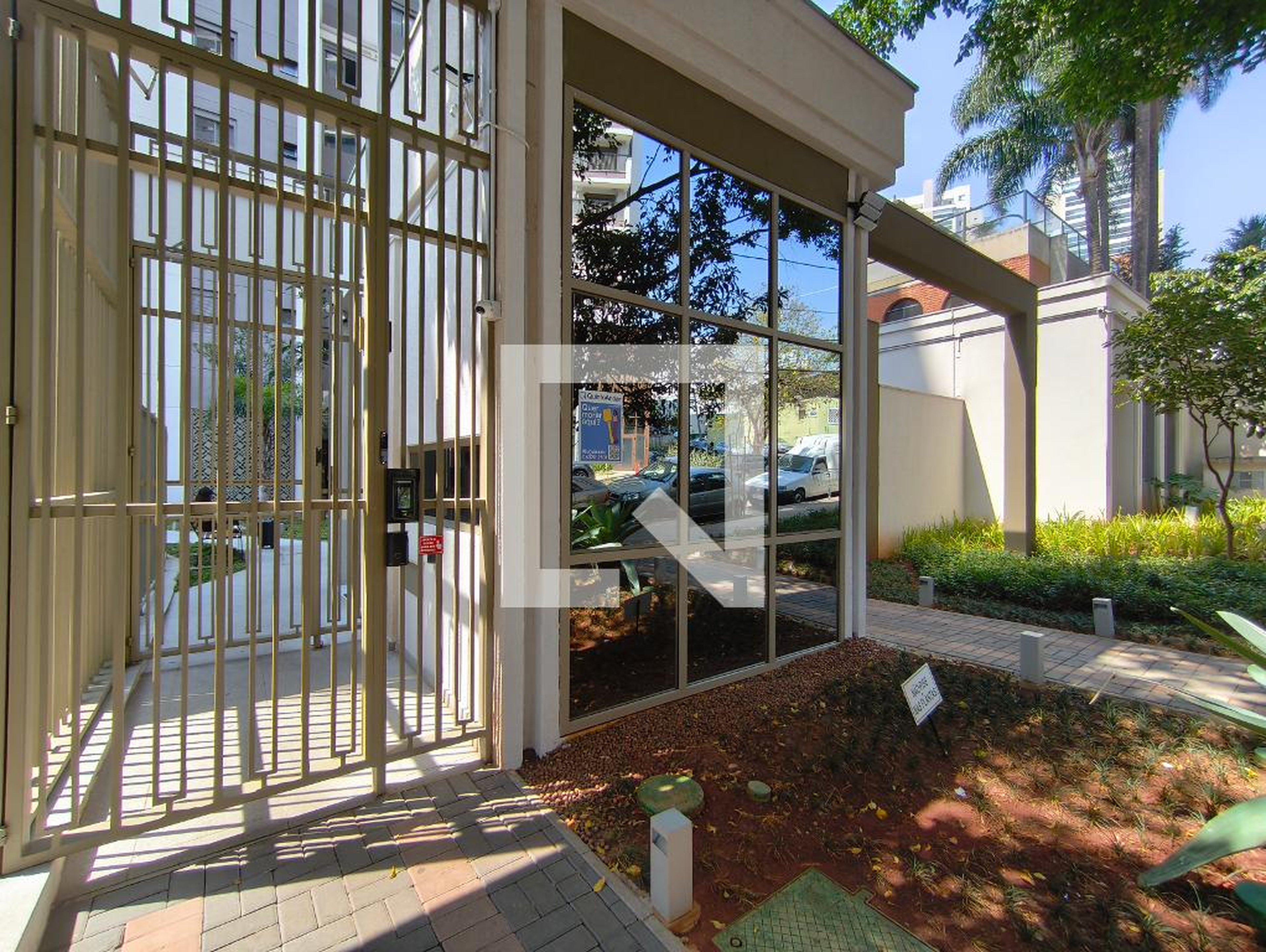 Fachada Condomínio Living Vila Mariana