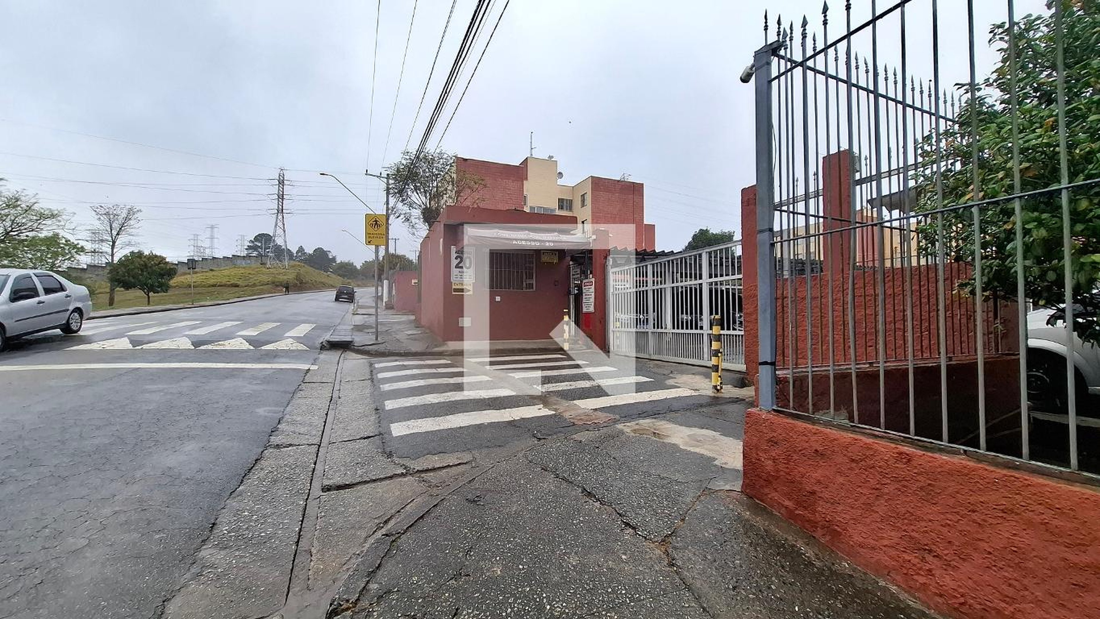 Fachada Condomínio em Rua Antônio Seixas Leite Ribeiro, 68