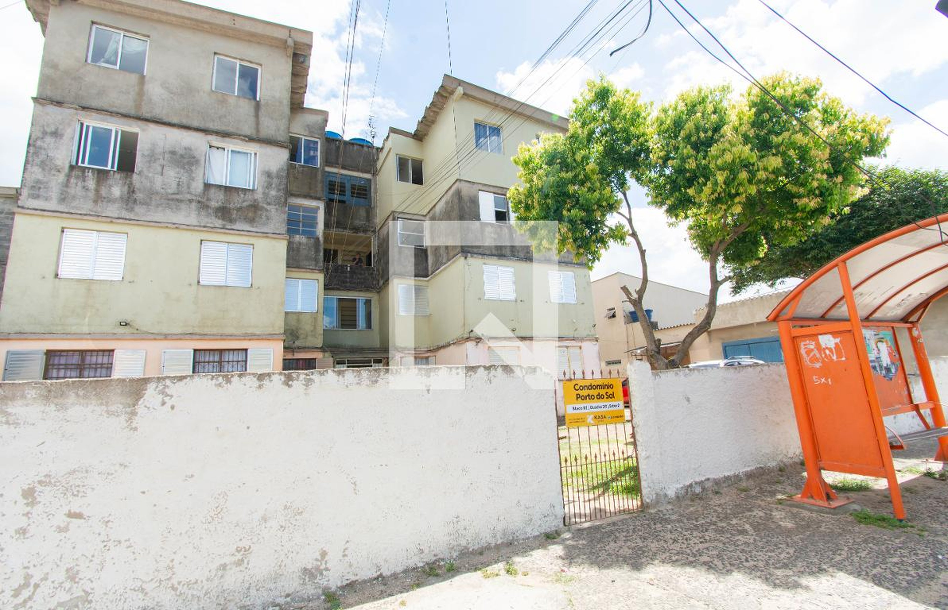 Fachada Condomínio em Avenida Dezessete de Abril, 304