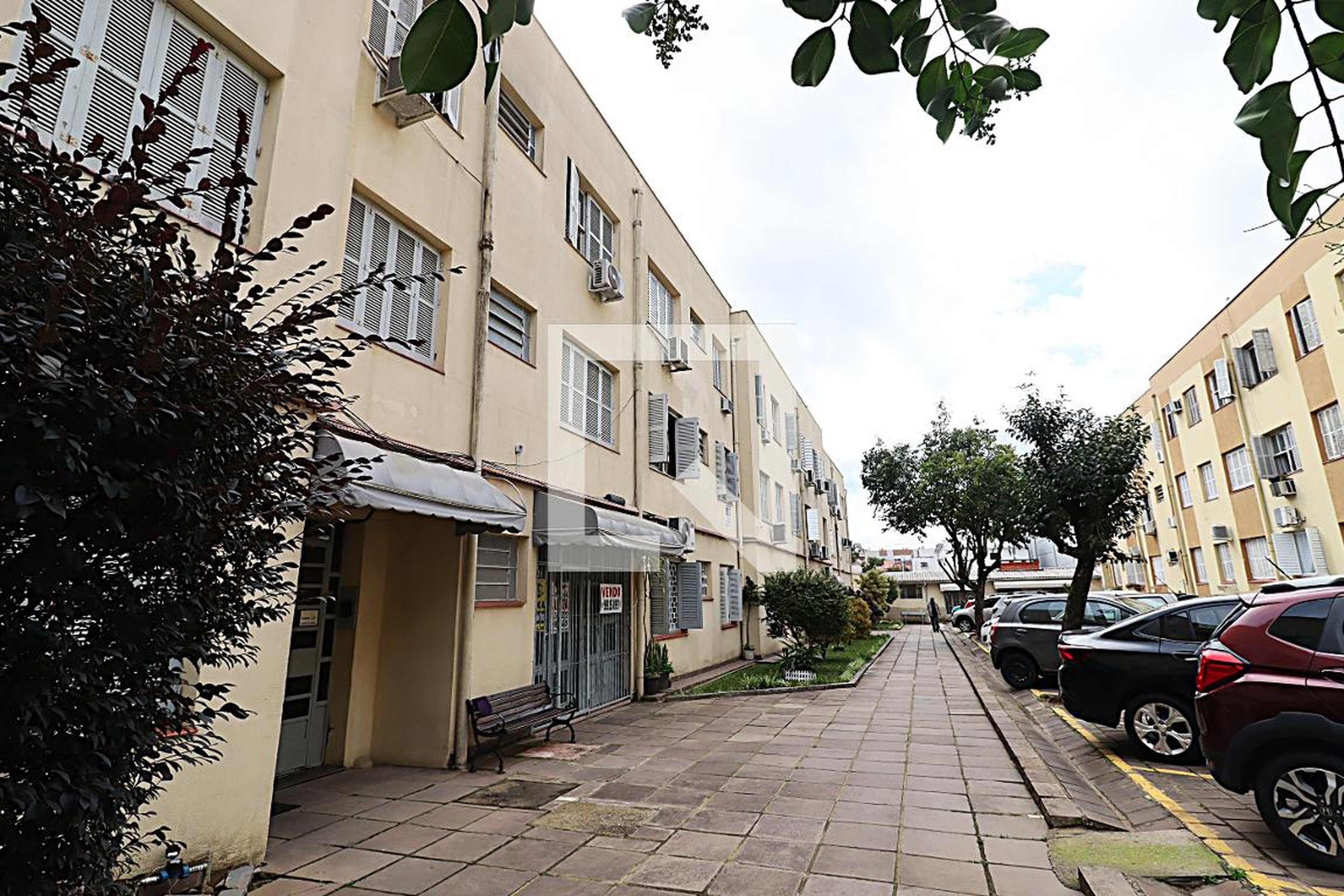 Fachada do Prédio Condomínio em Avenida Francisco Trein, 420