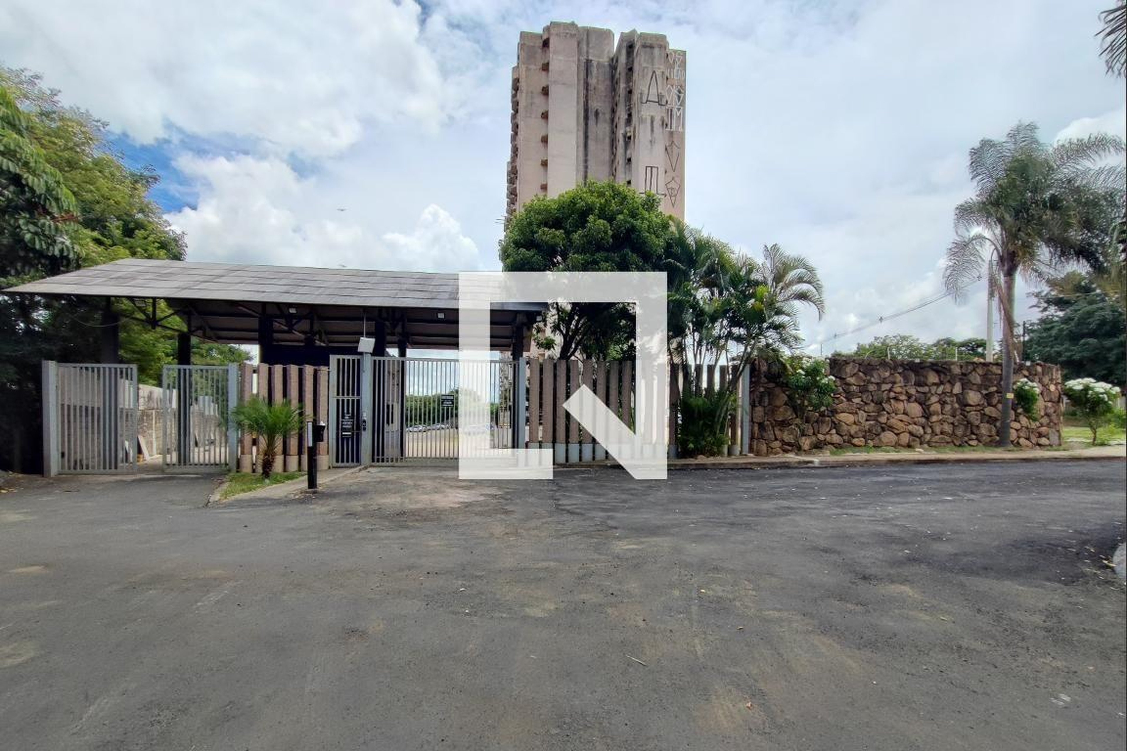 Fachada do Condomínio Condomínio The Garden Residence