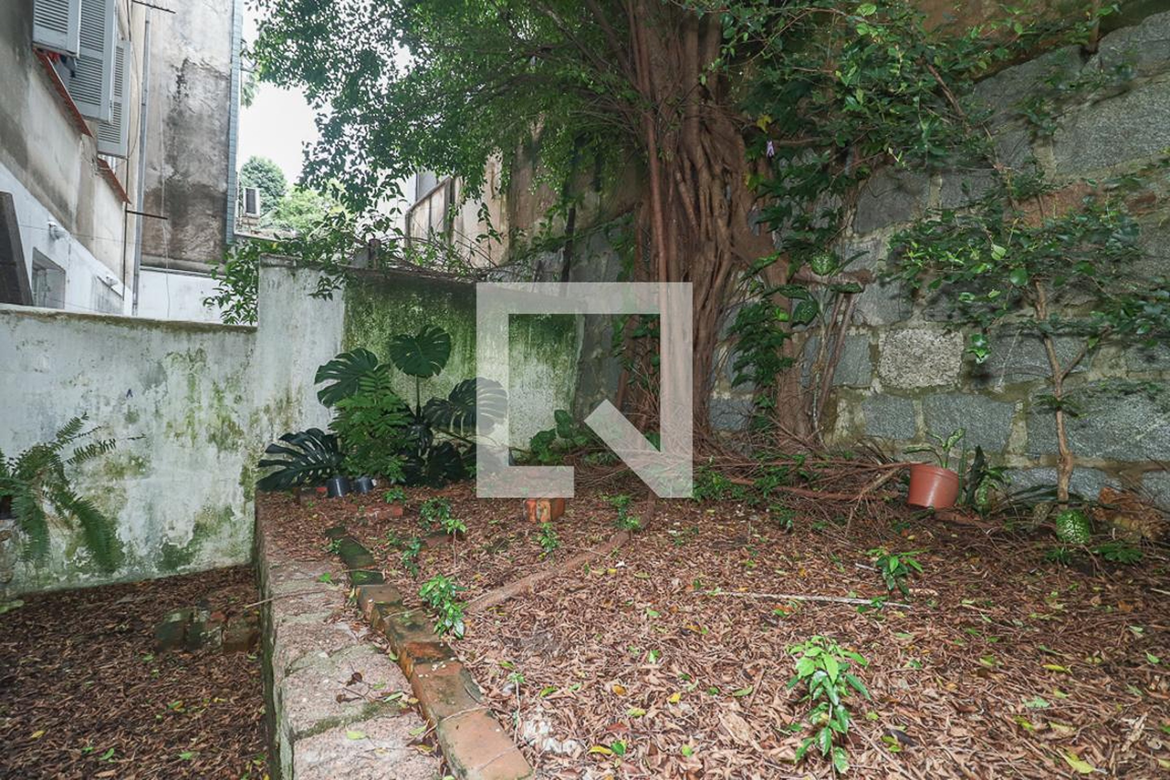 Área comum - Tulipa