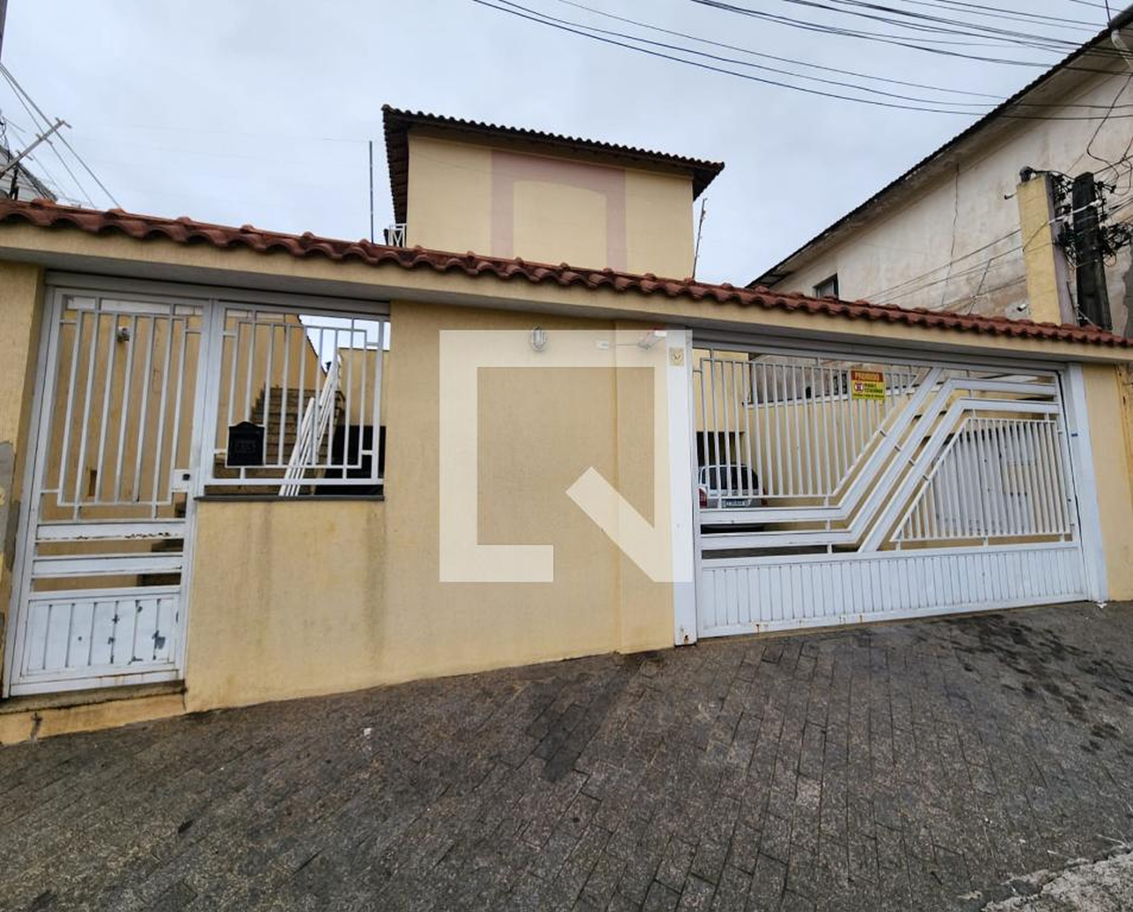 Fachada Condomínio em Rua Moreira de Vasconcelos, 439