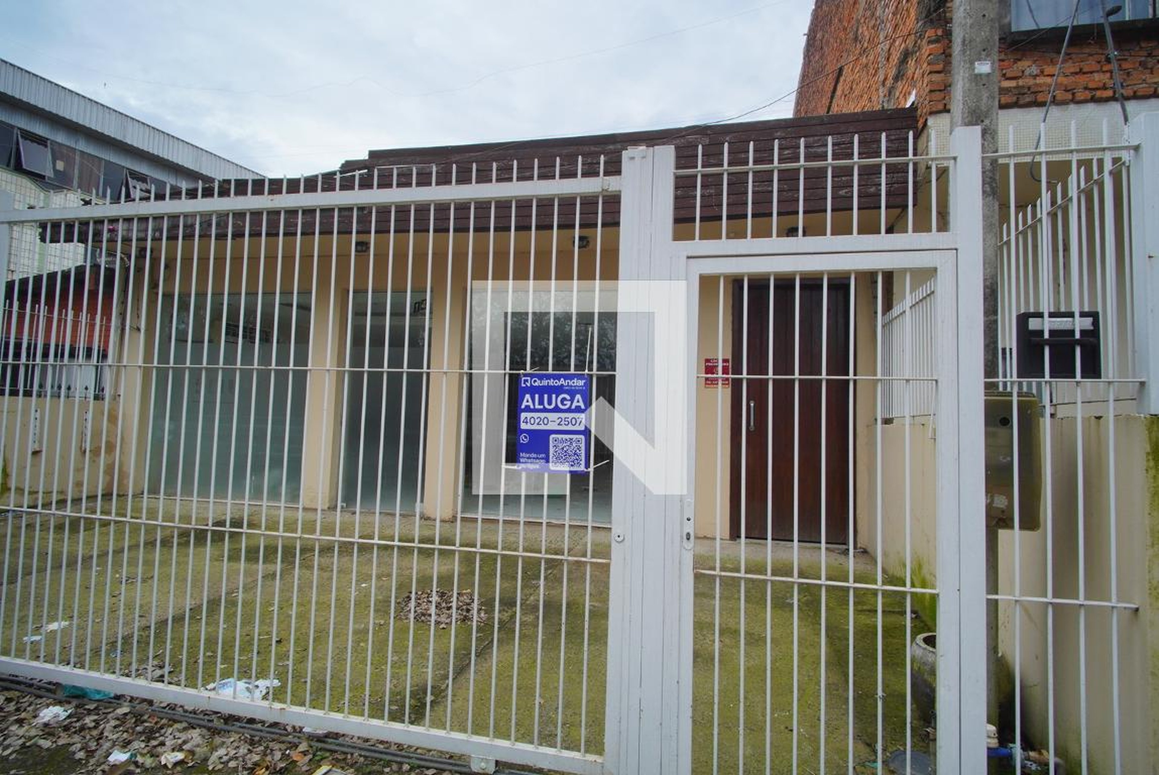 Fachada Condomínio em Rua Coronel Dico de Barros, 14