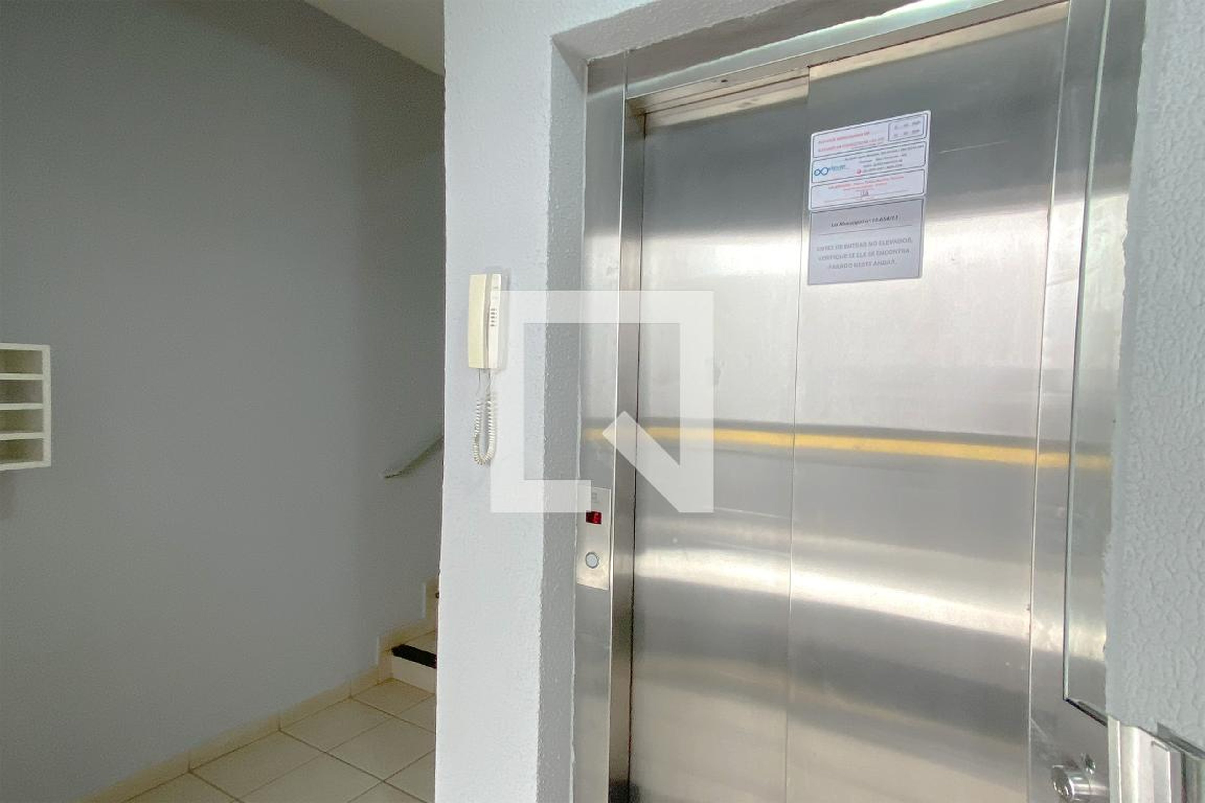 Elevador - Edifício Residencial Ibiza