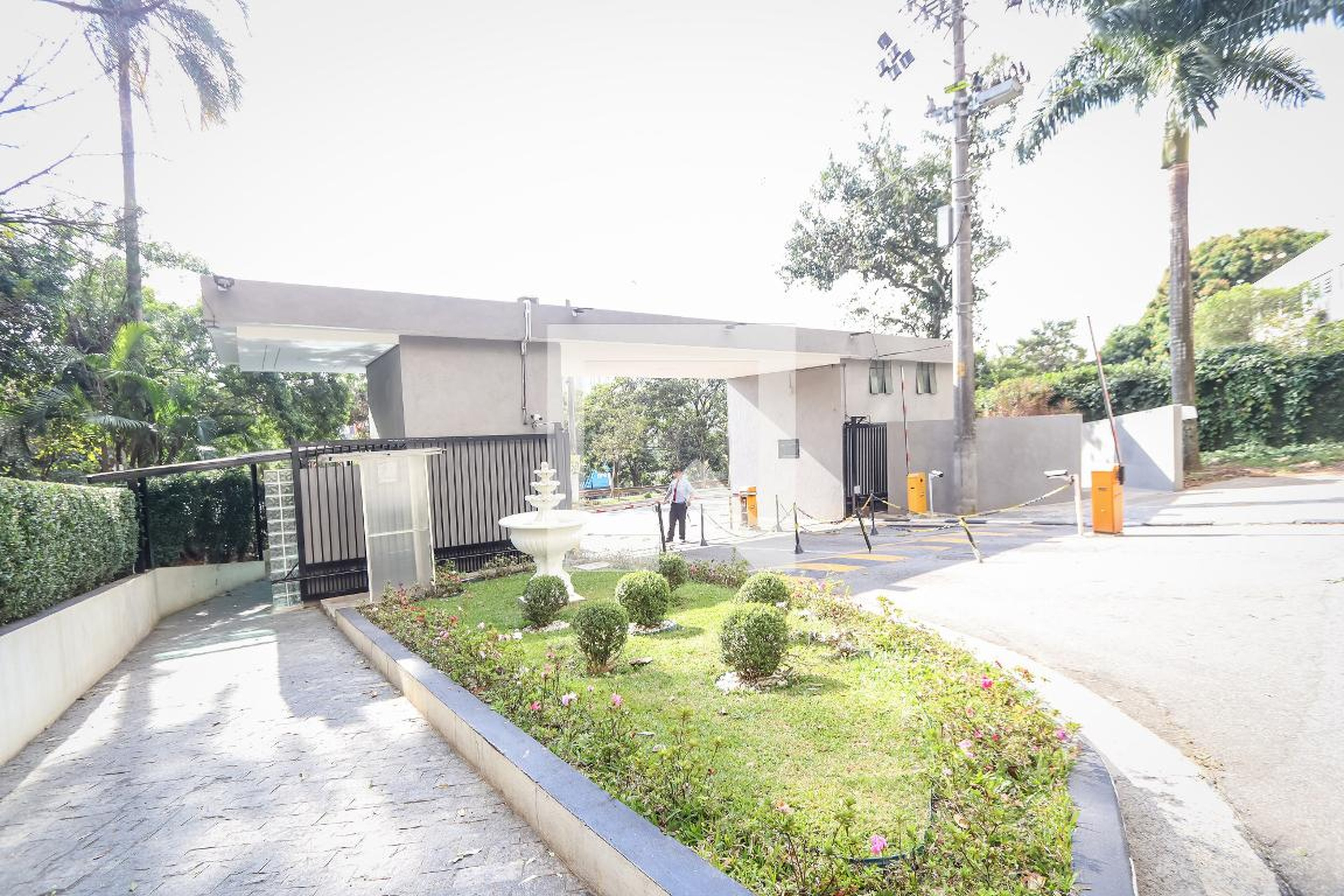 Entrada - Pitangueira I