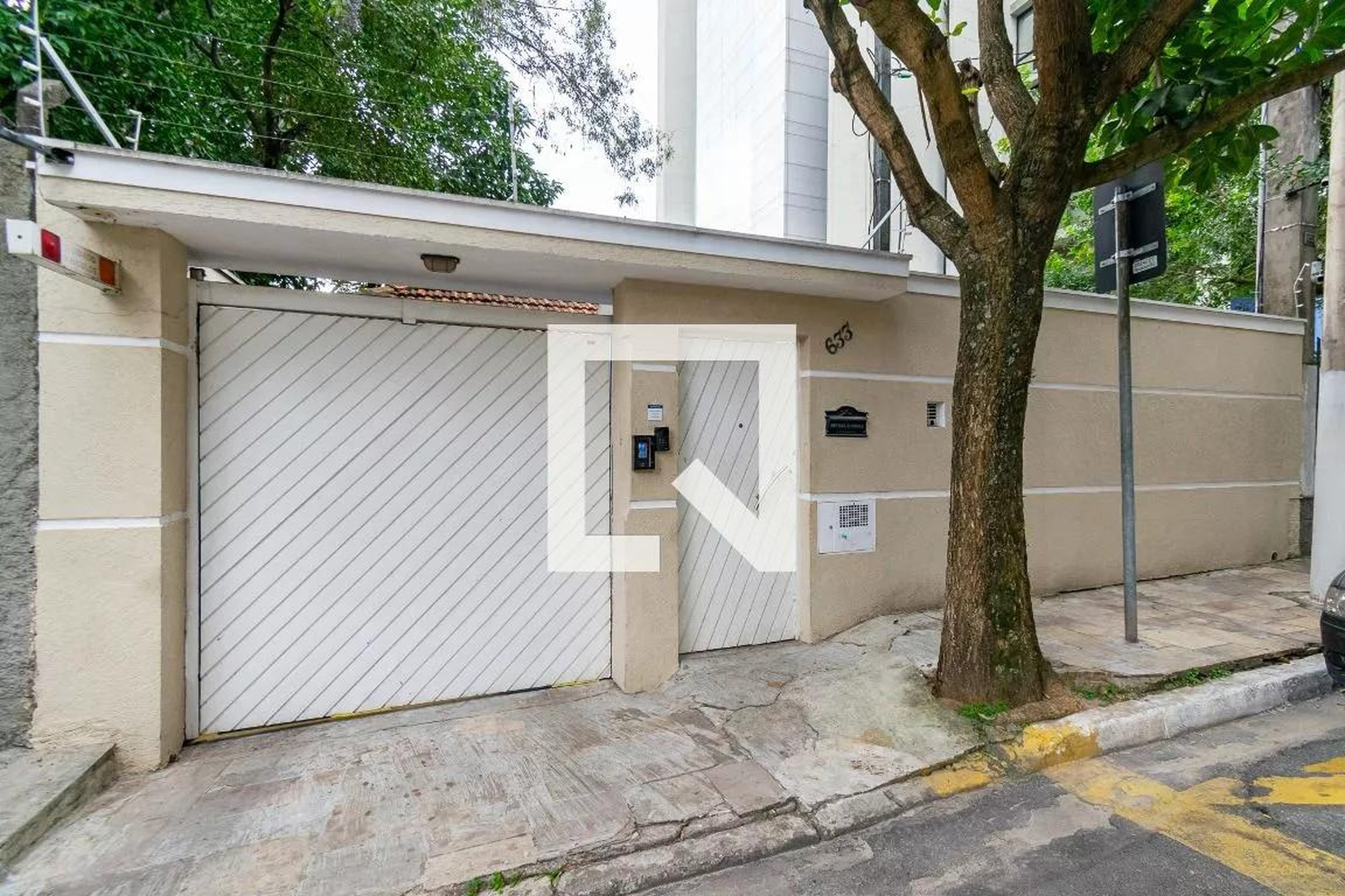 Fachada Condomínio Casa Jardim Studios