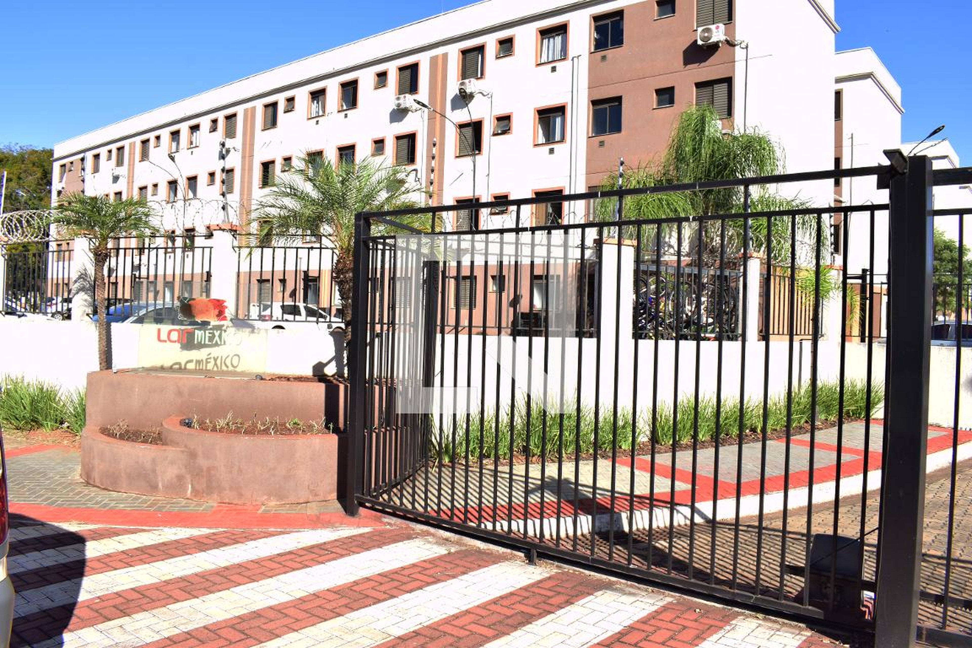 Fachada Condomínio Lar México