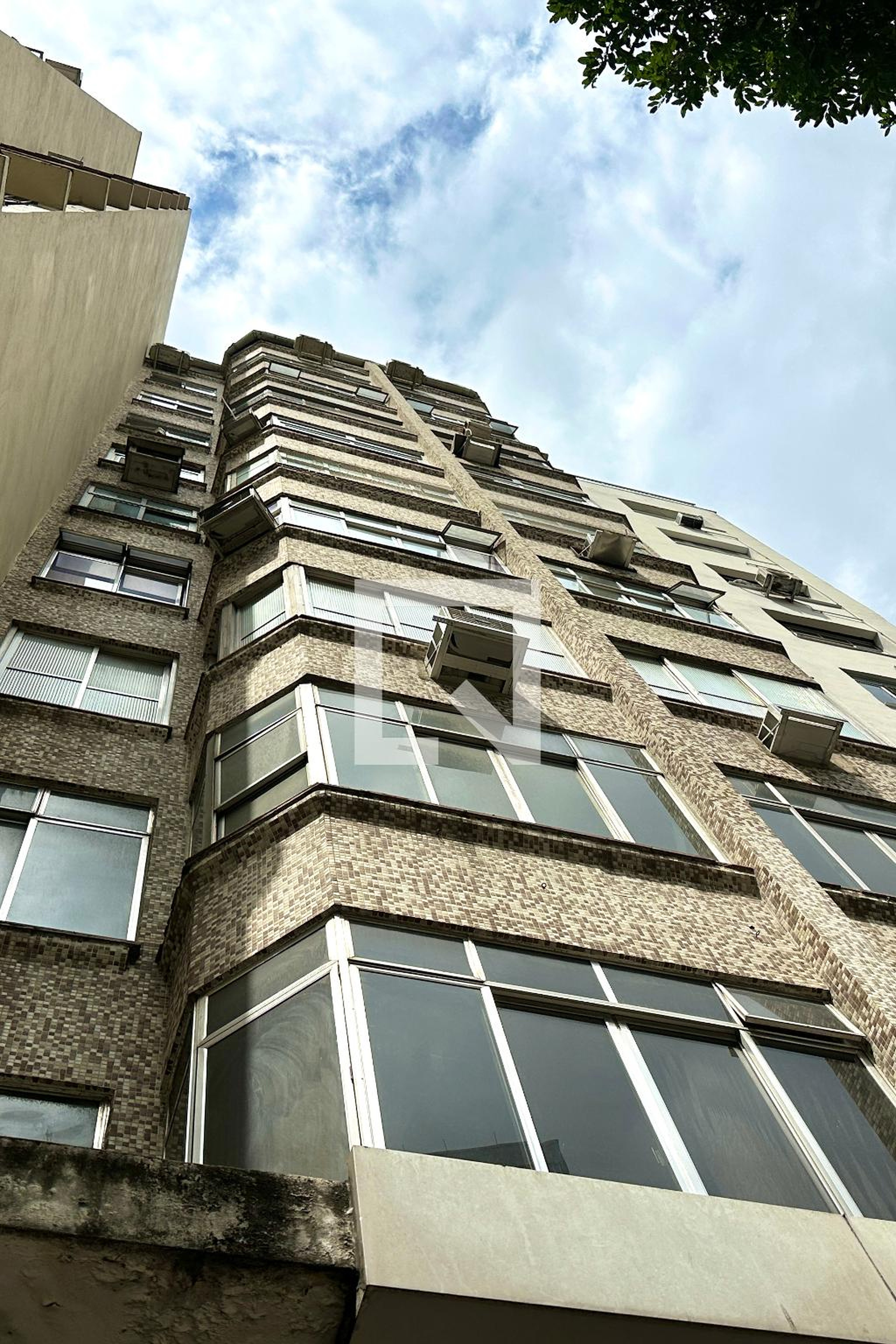 Fachada Condomínio em Avenida Nossa Senhora de Copacabana, 719