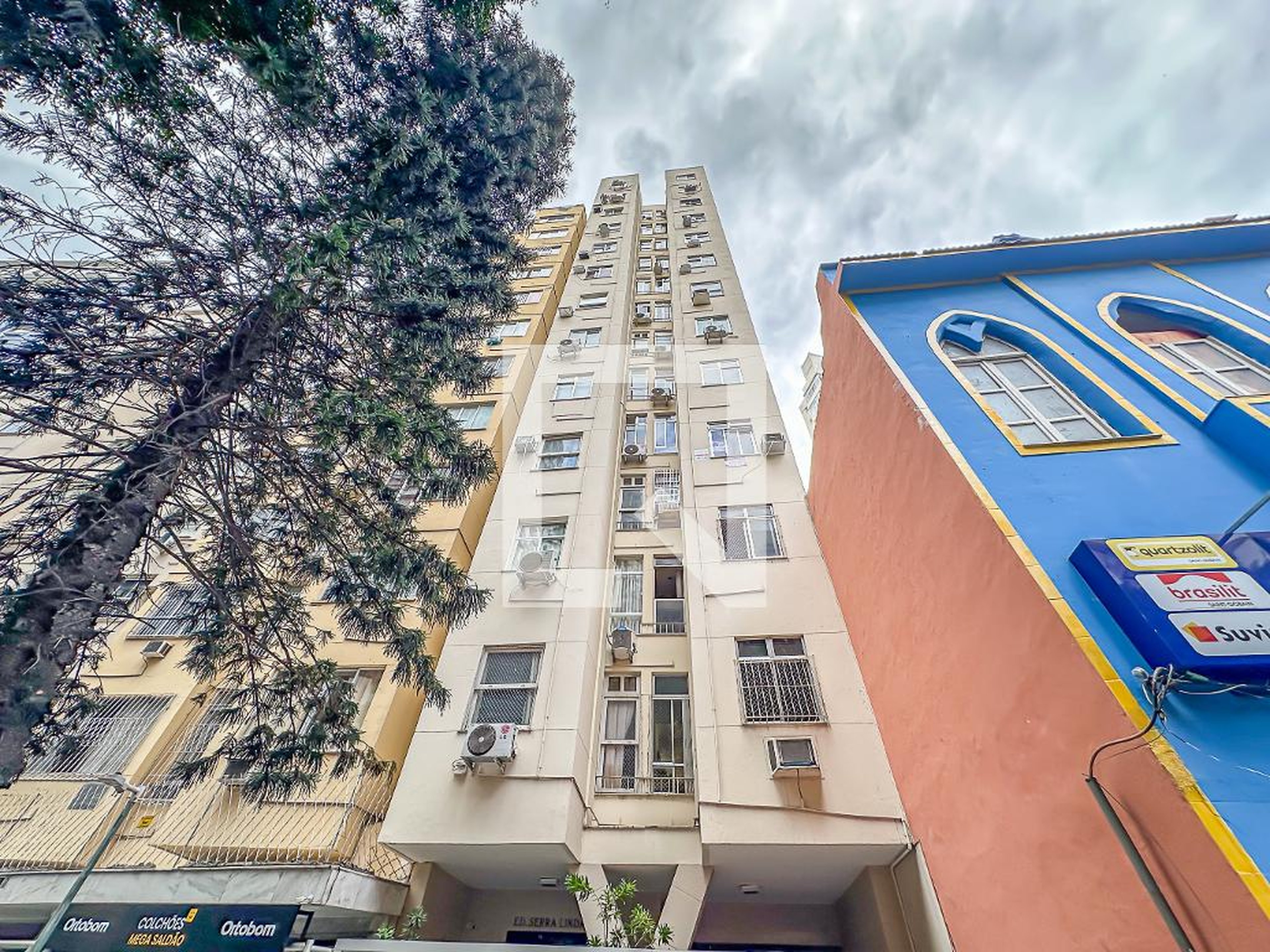 Fachada Edifício Serra Linda