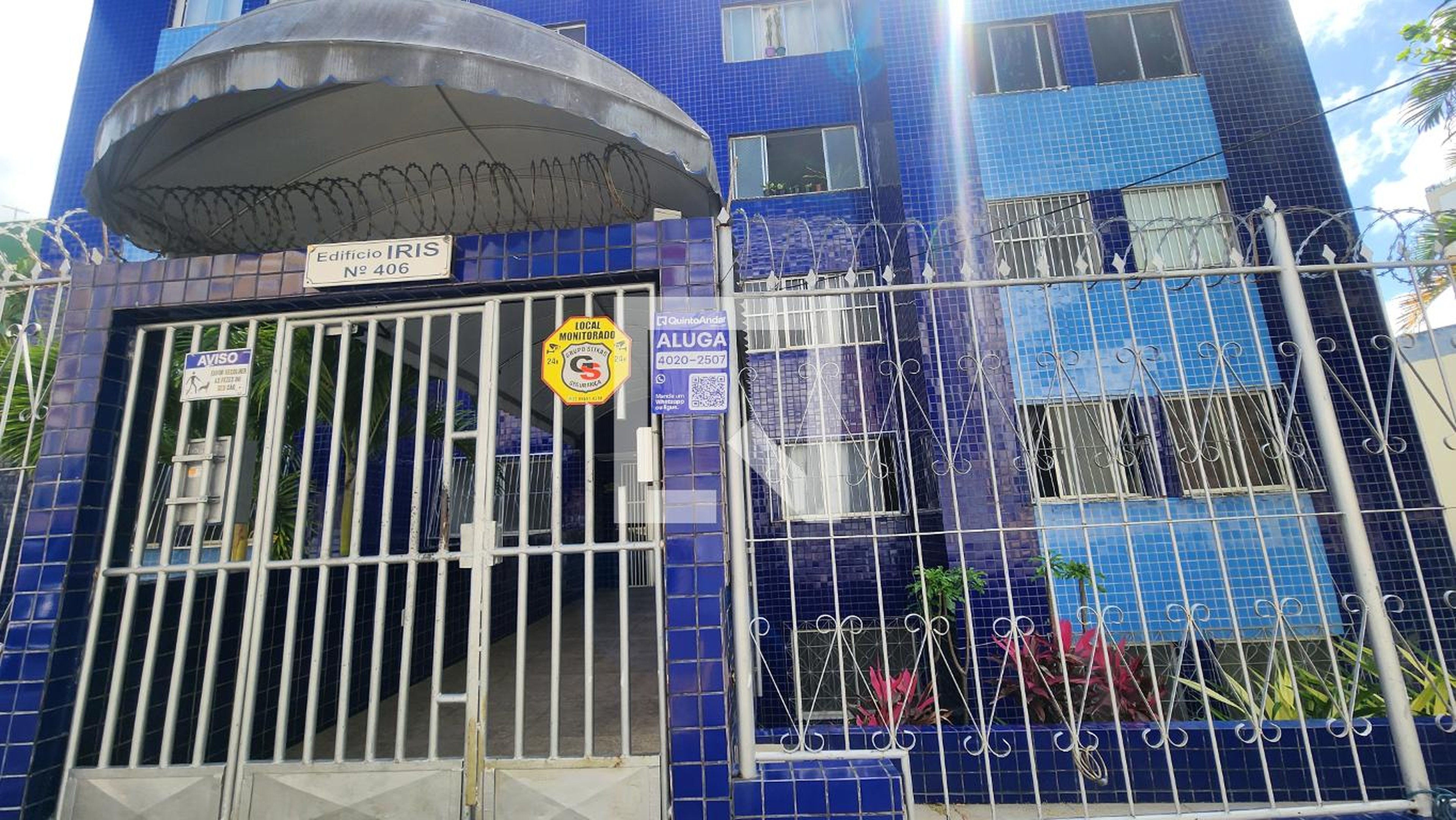 Fachada Condomínio em Rua Doutor Genésio Salles, 406
