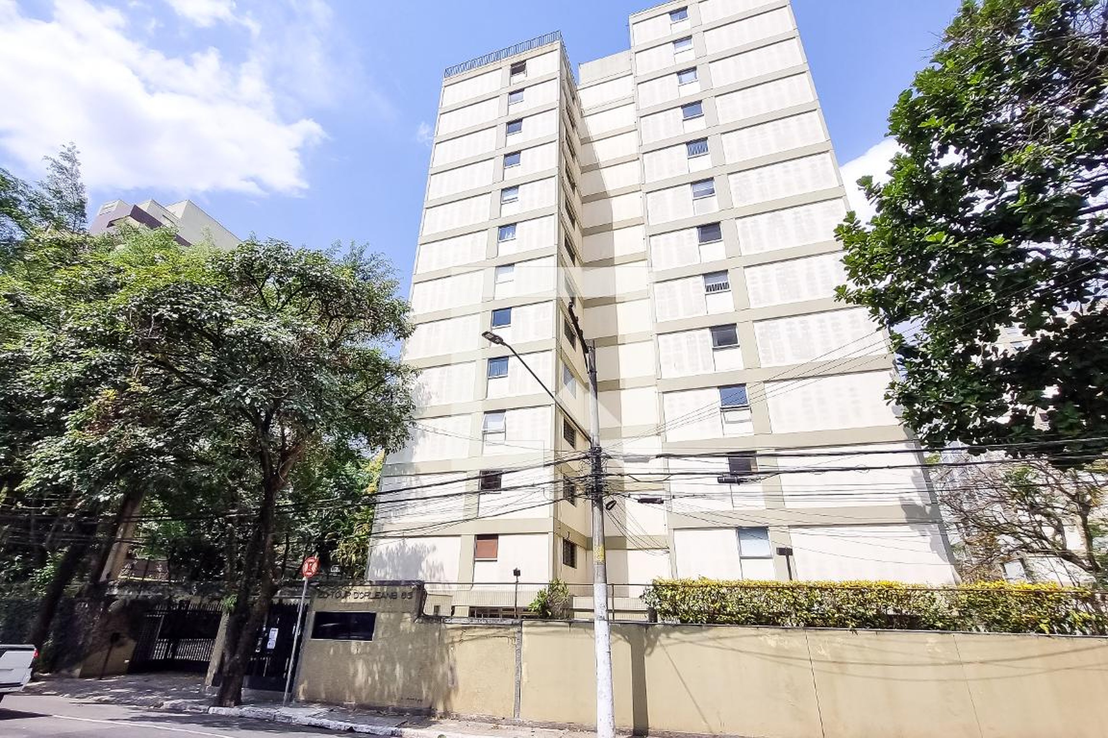 Fachada Condomínio iminio Edifício Tour D Orleans