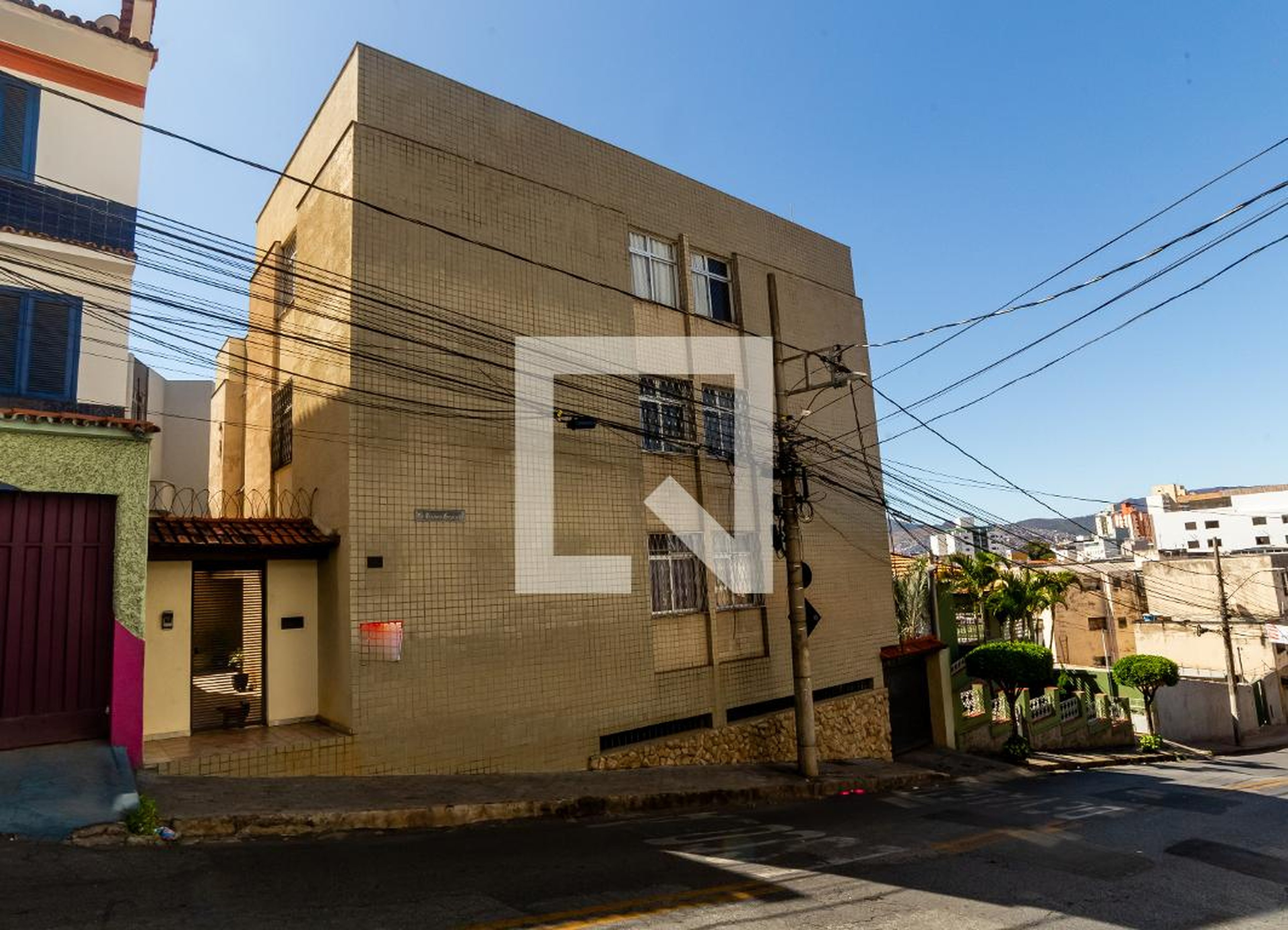 Fachada do Prédio Condomínio em Rua Sabará, 800