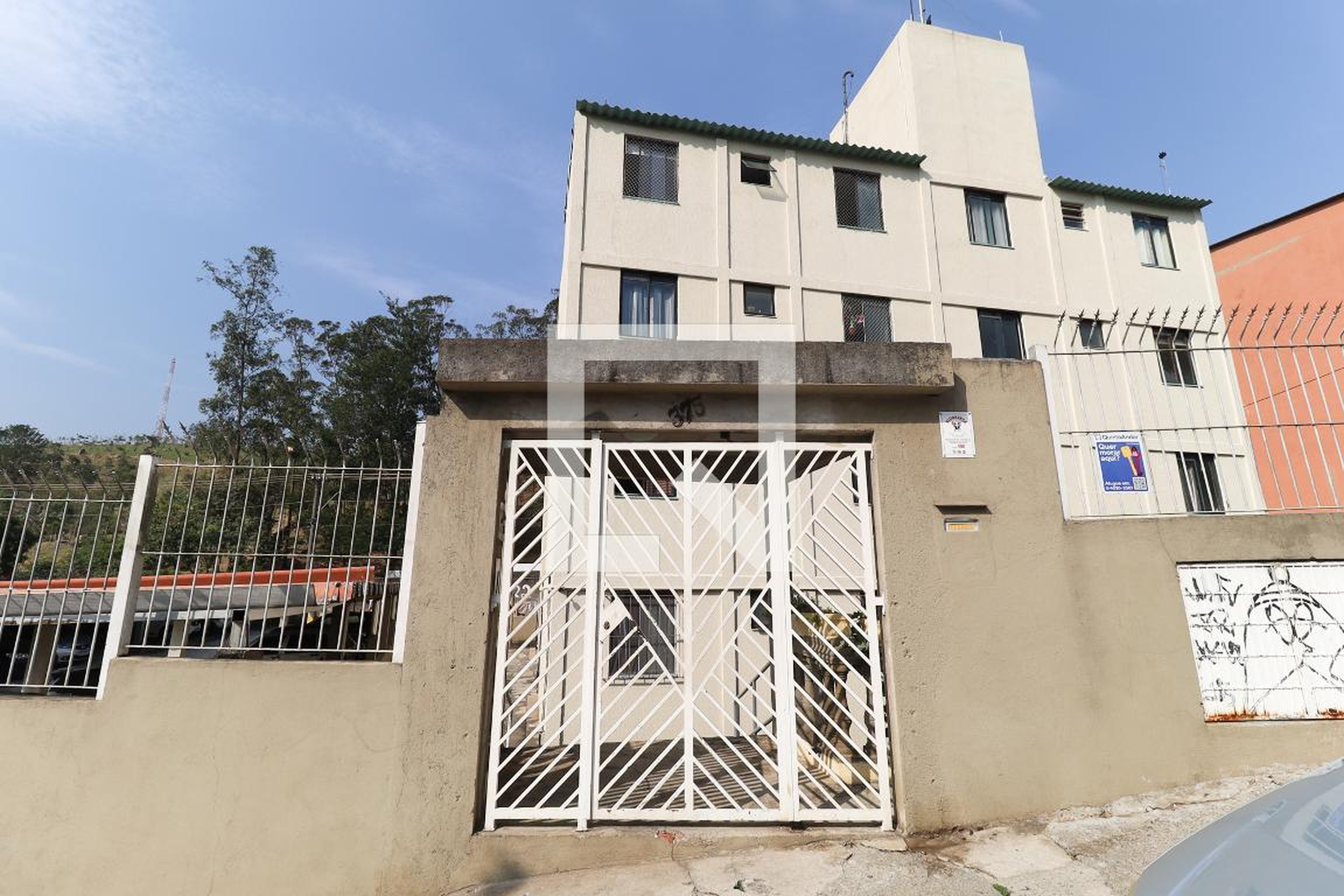 Fachada Condomínio em Rua Solar, 375