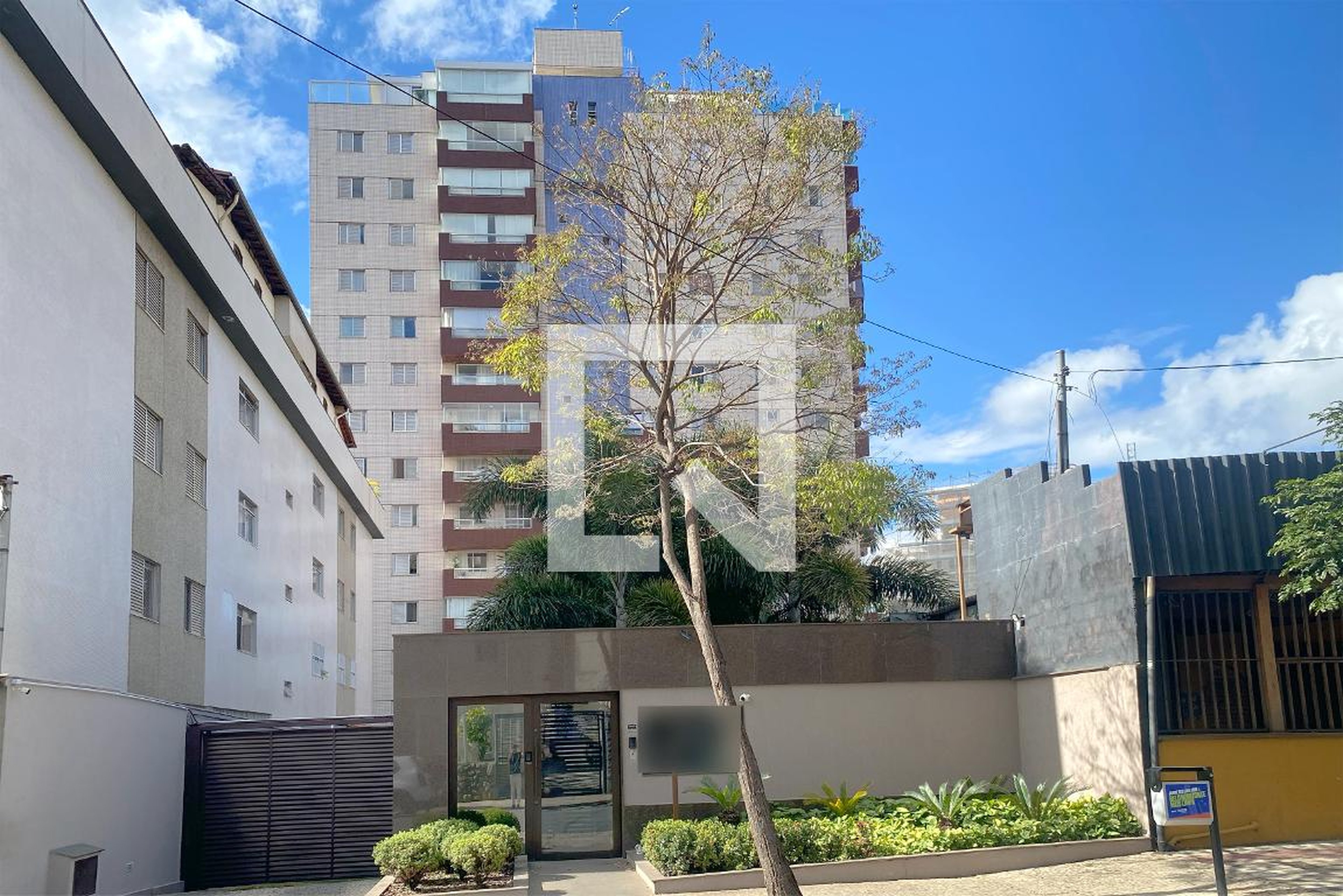 Fachada Condomínio Ville de France